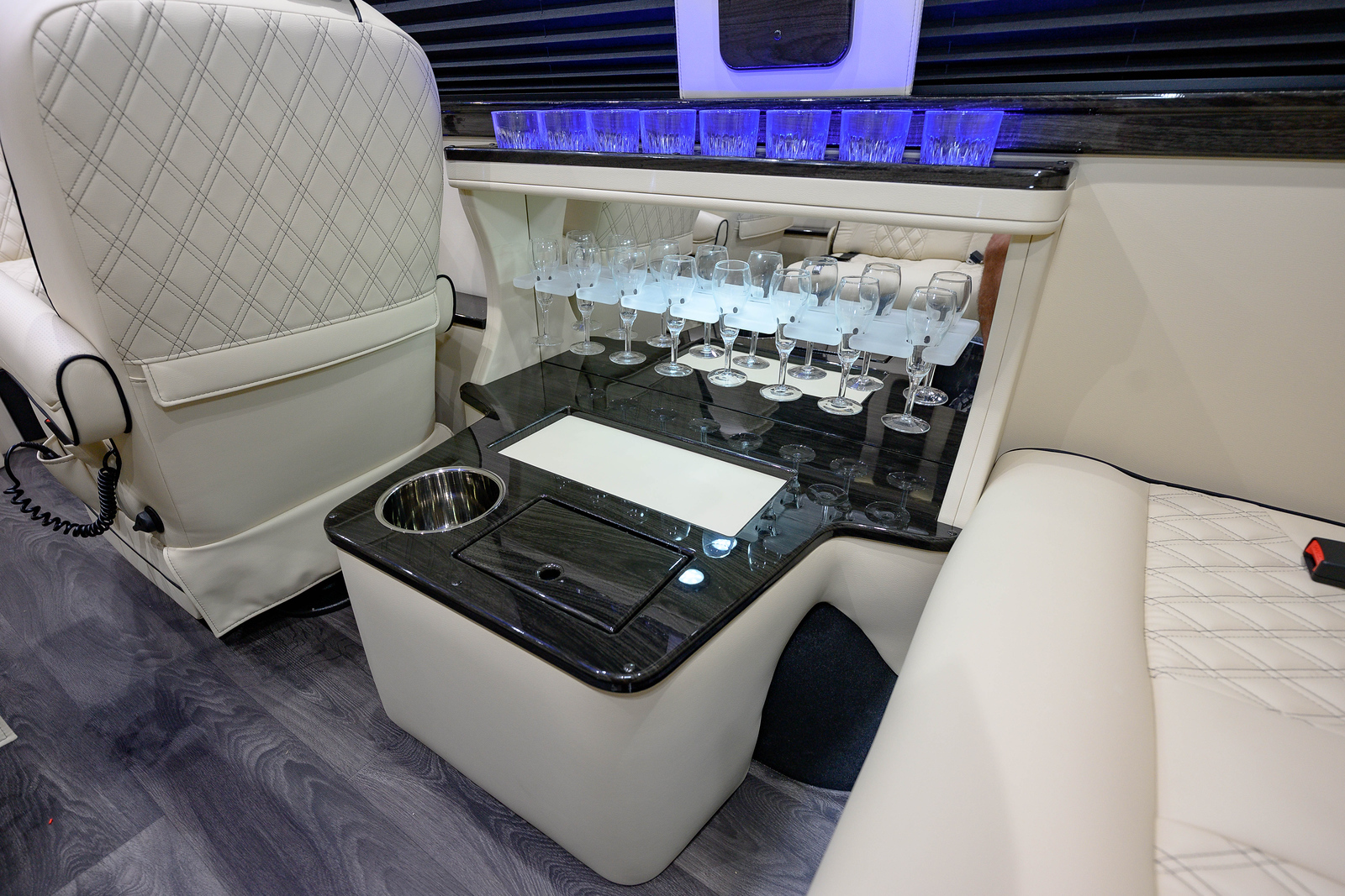 Jet Limo Sprinter — image 6