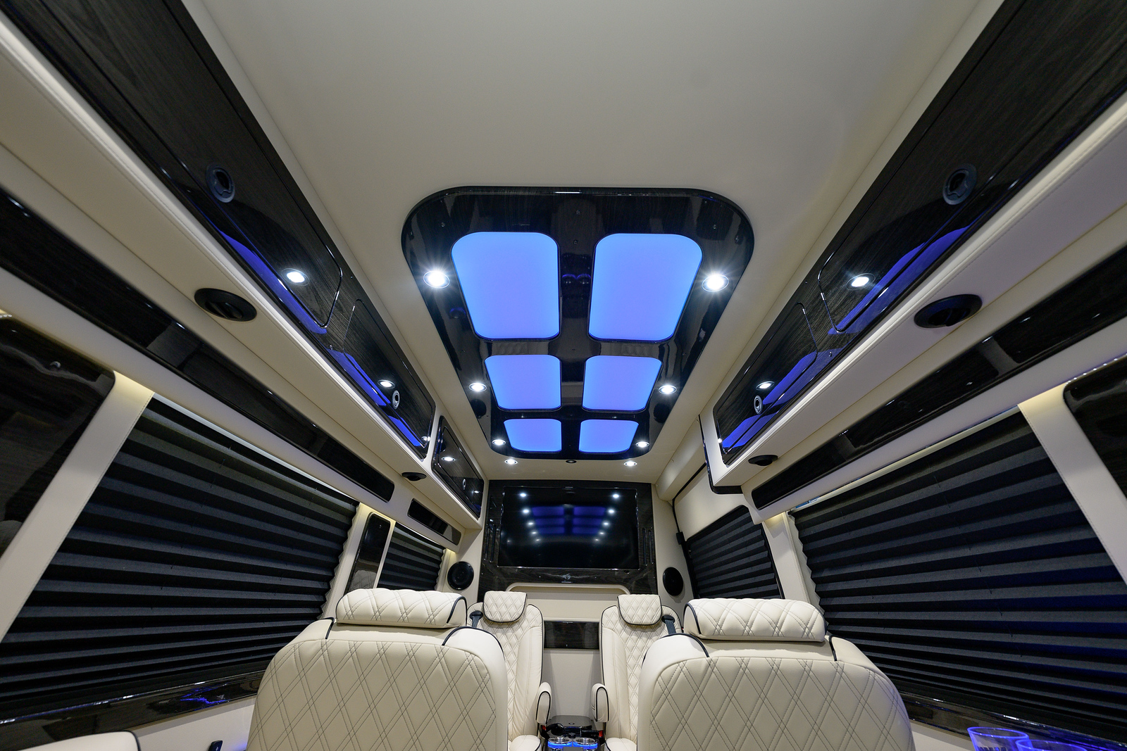 Jet Limo Sprinter — image 7