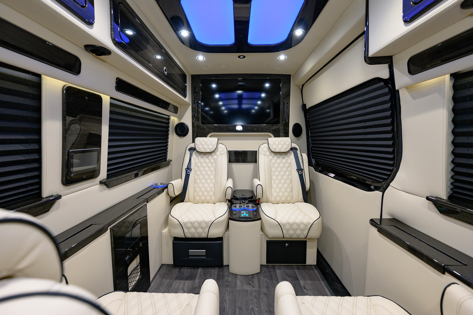 Jet Limo Sprinter — image 9