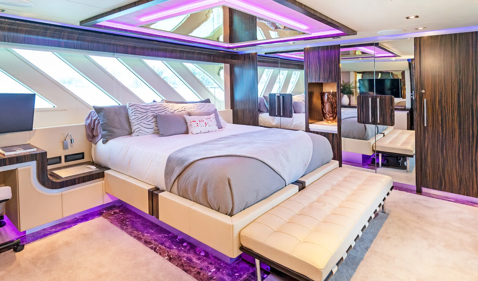 100' Dominator — image 11
