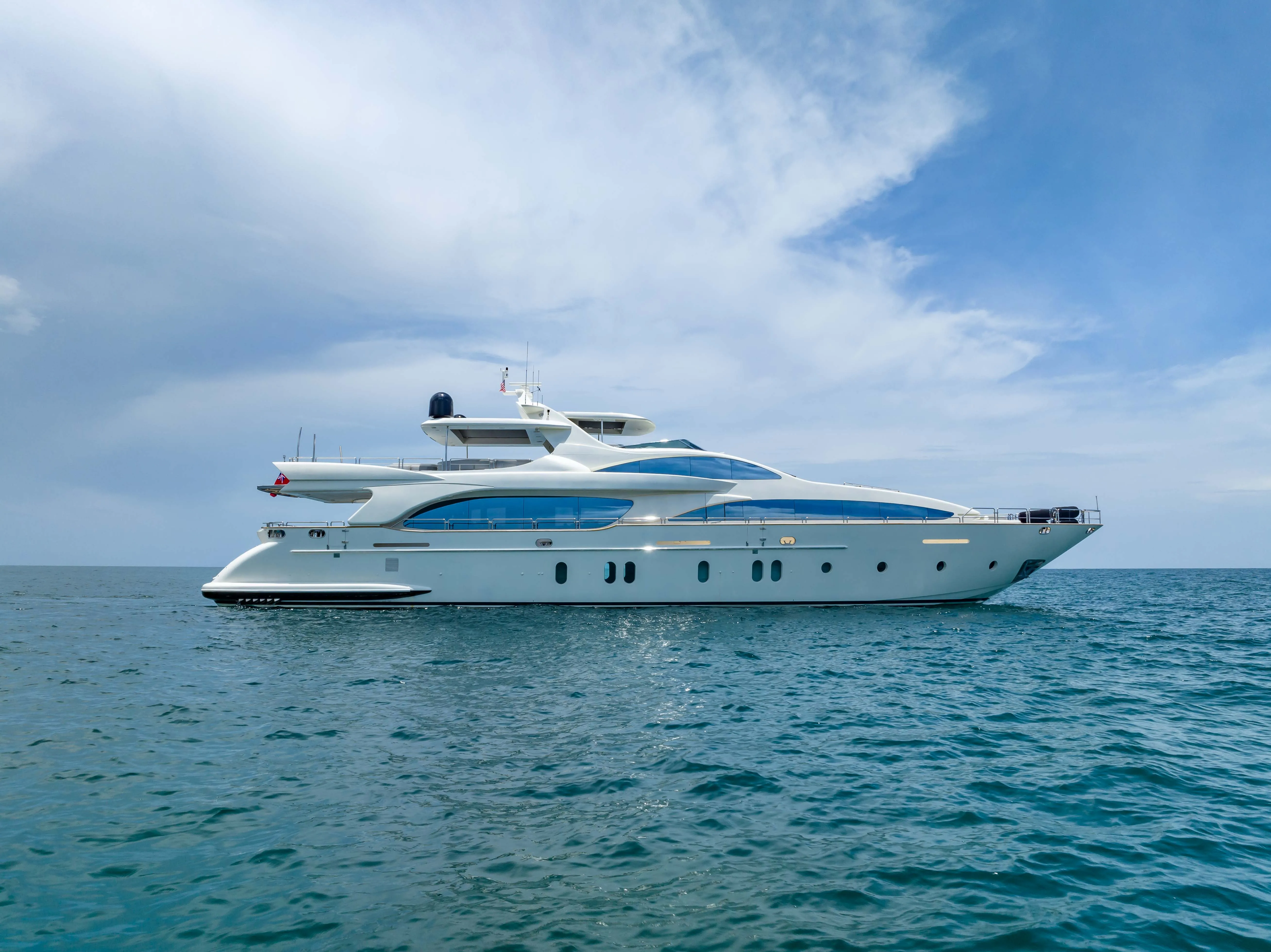 116' Azimut — image 11
