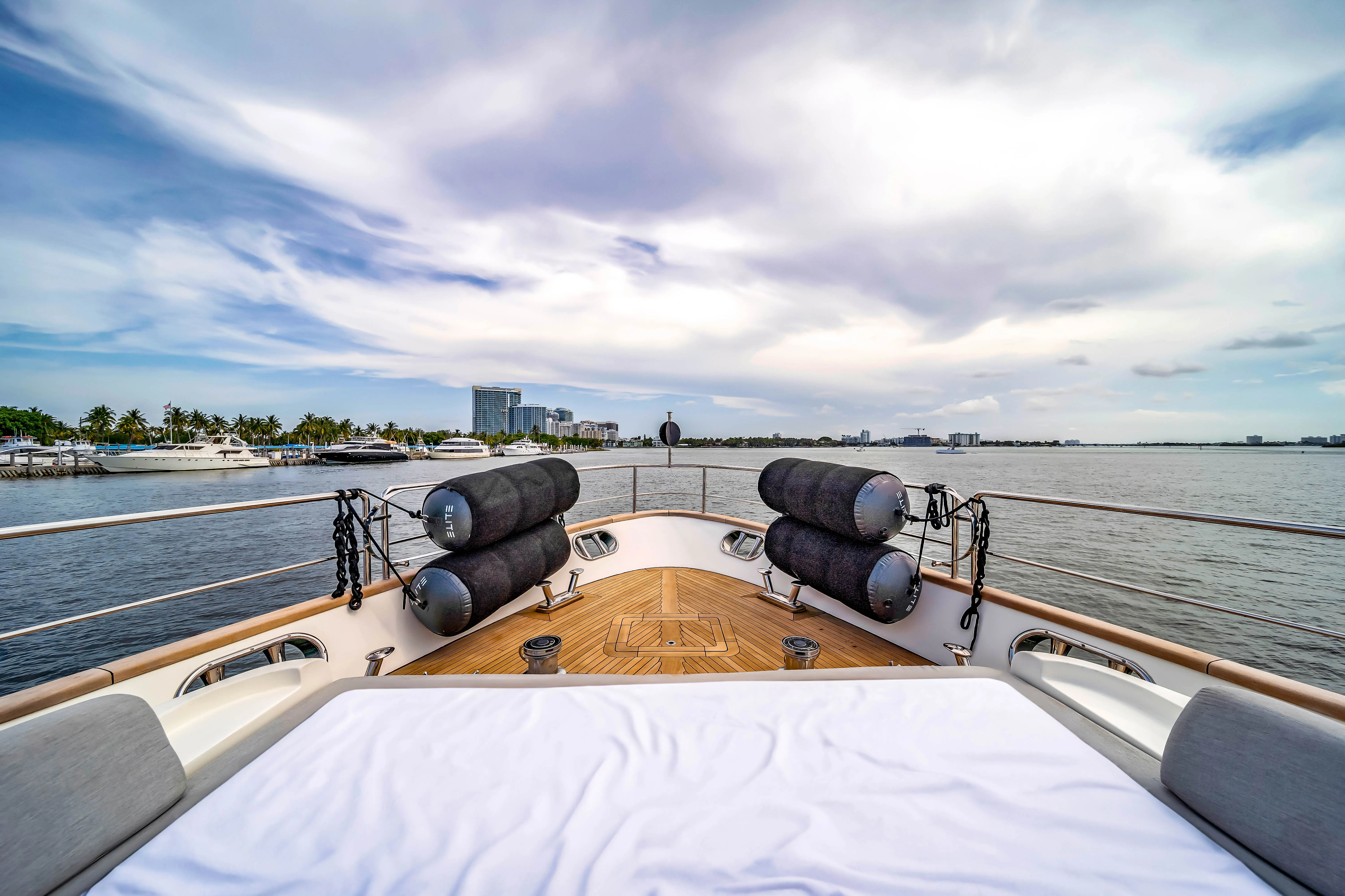 116' Azimut — image 111