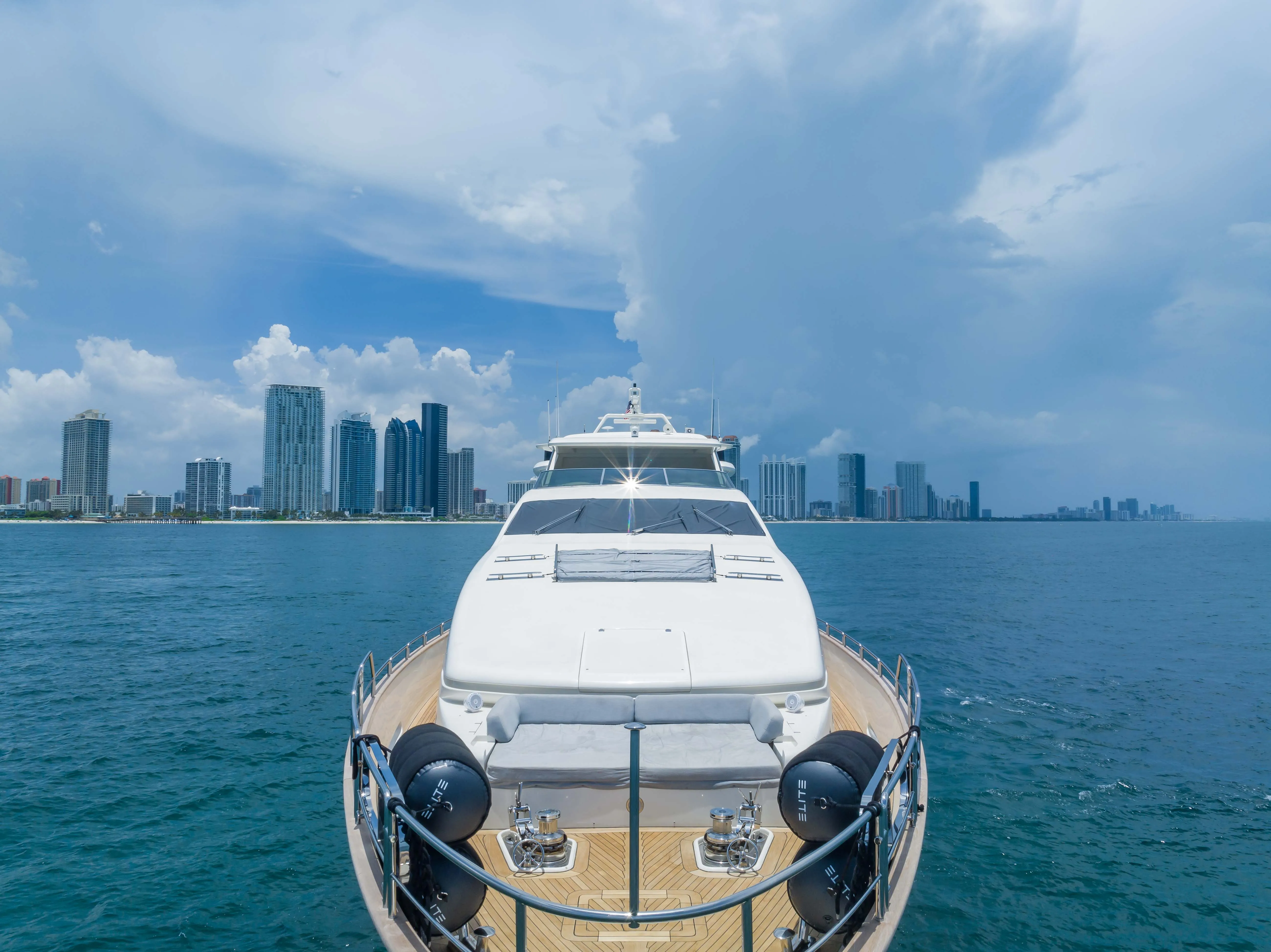 116' Azimut — image 22
