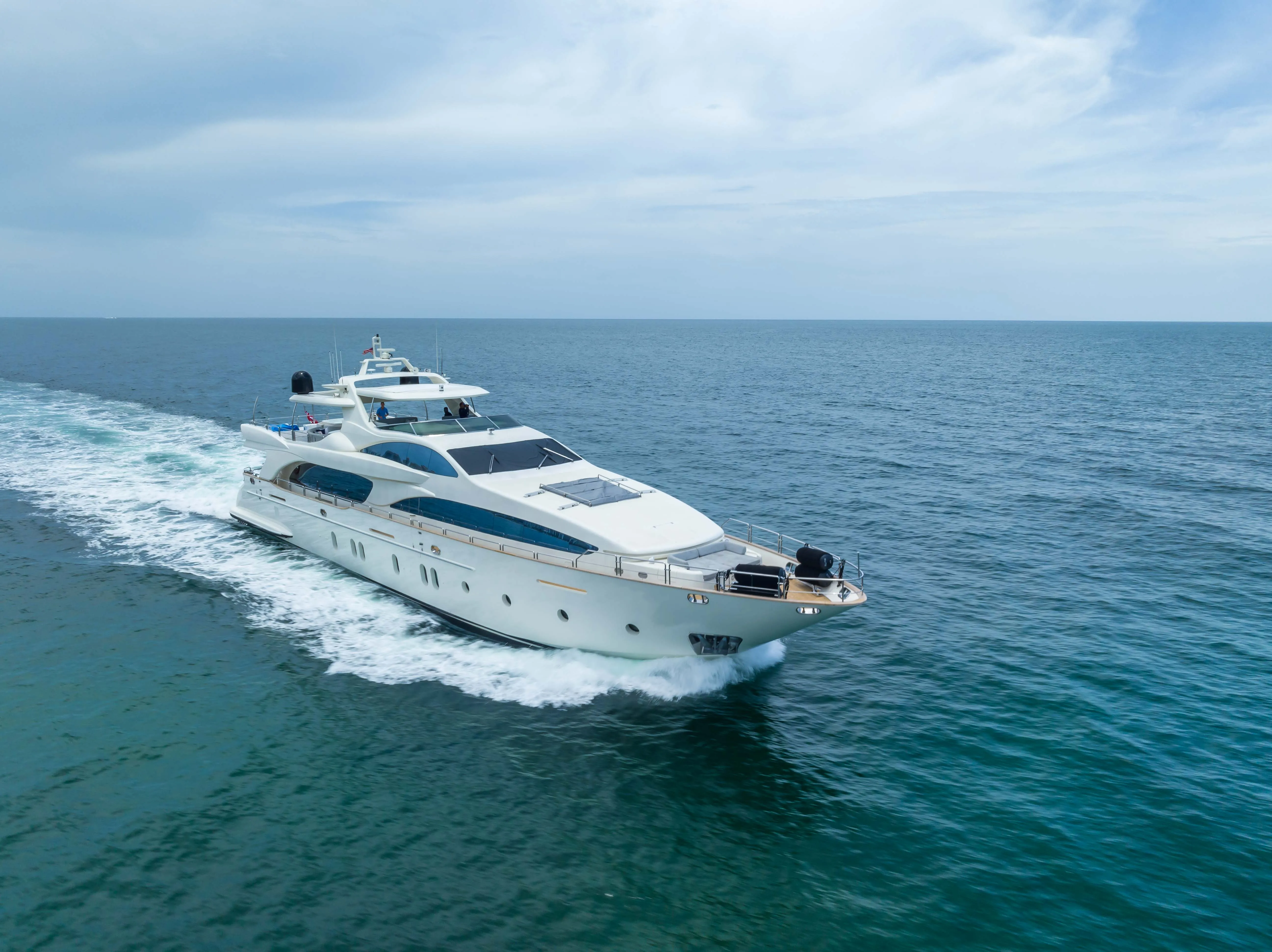 116' Azimut — image 23