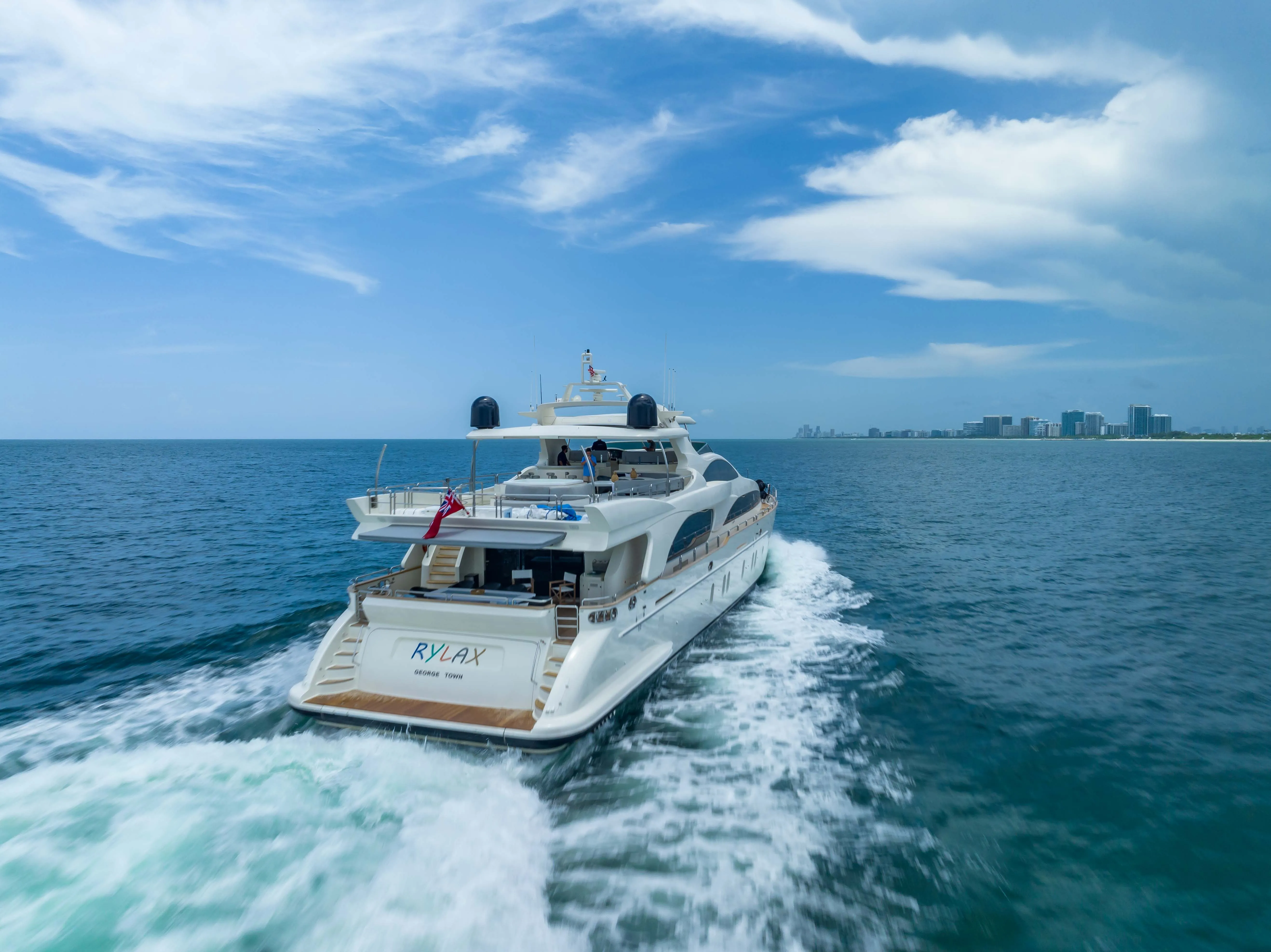 116' Azimut — image 24