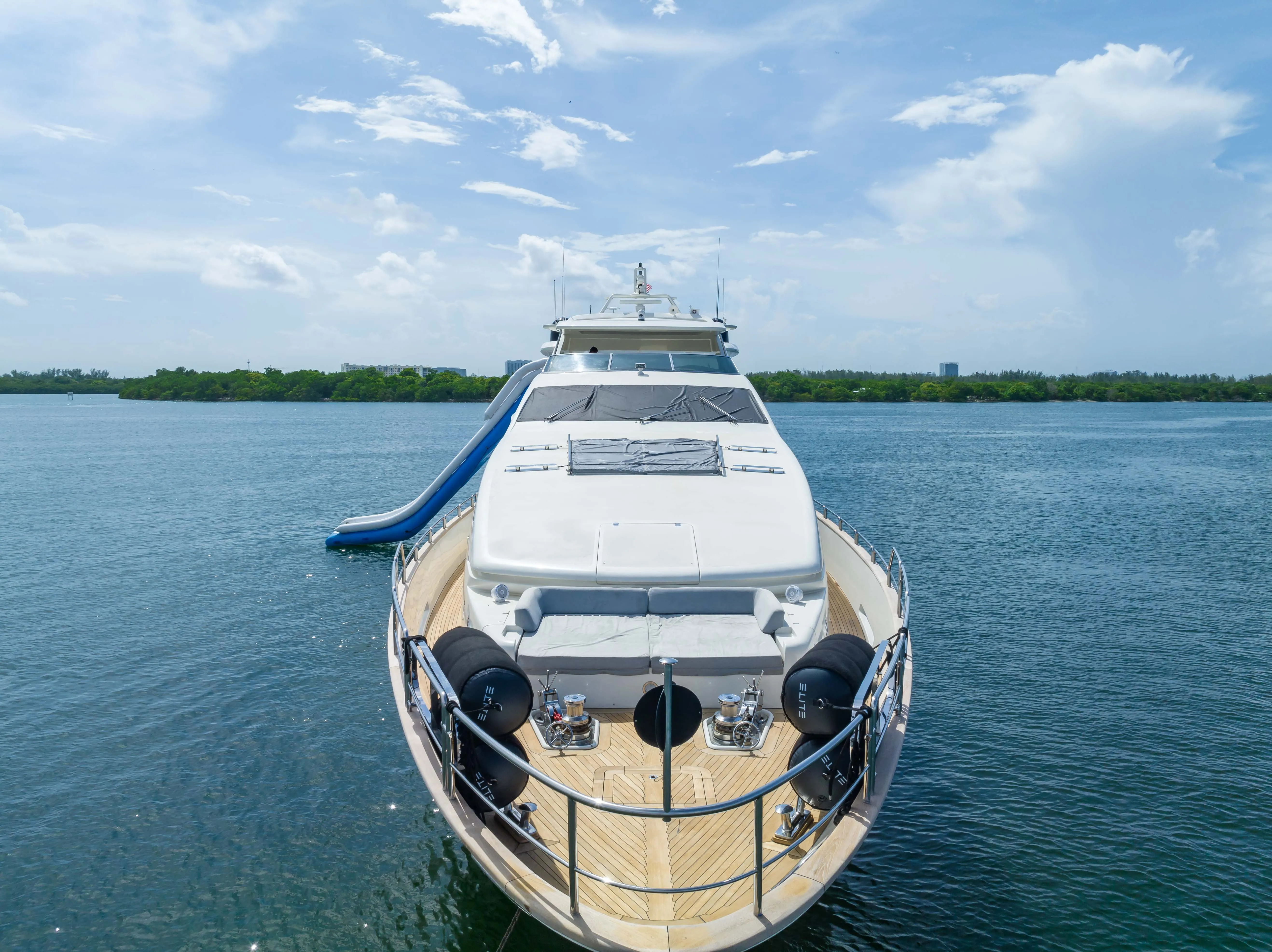 116' Azimut — image 31