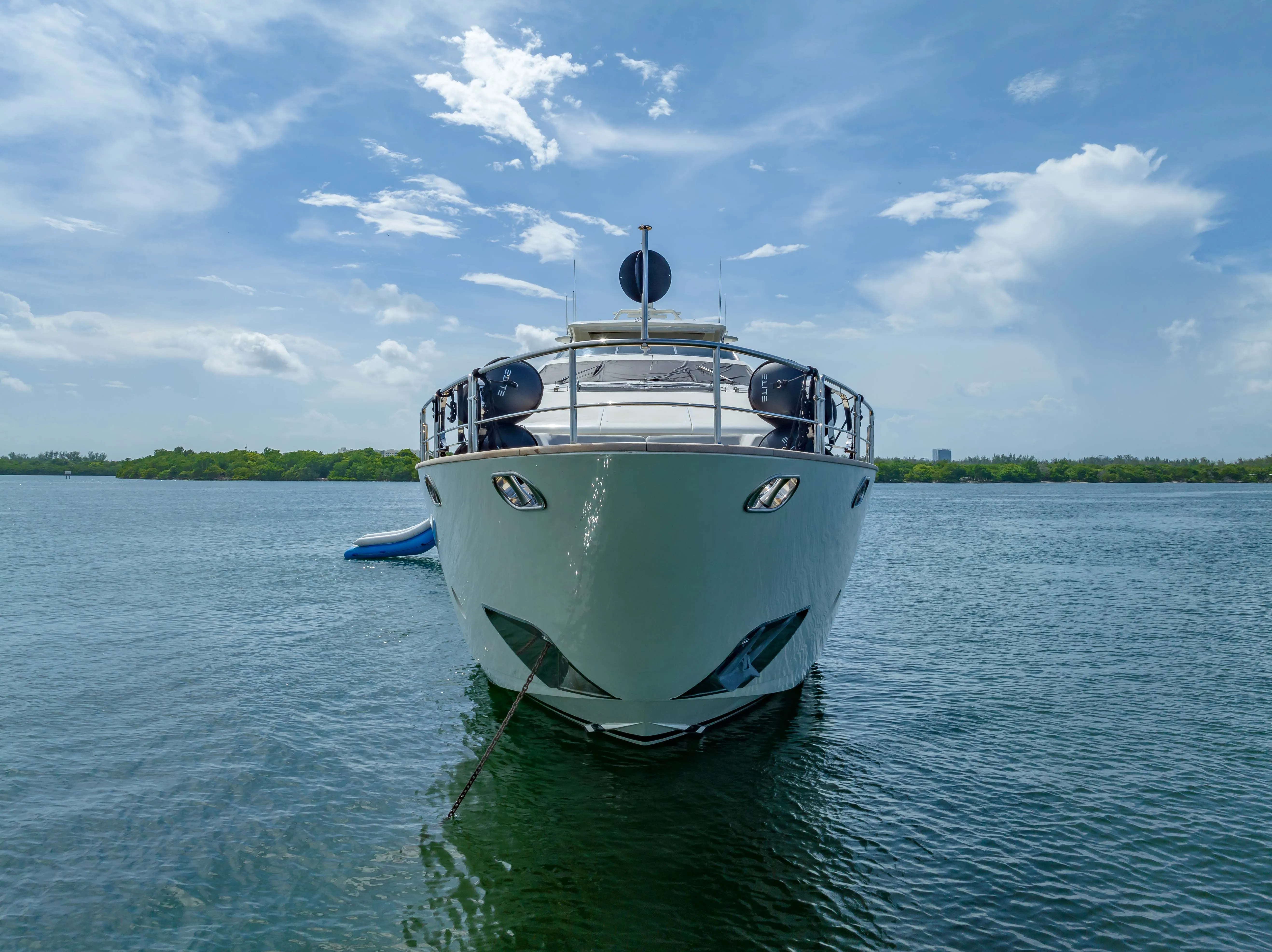 116' Azimut — image 32