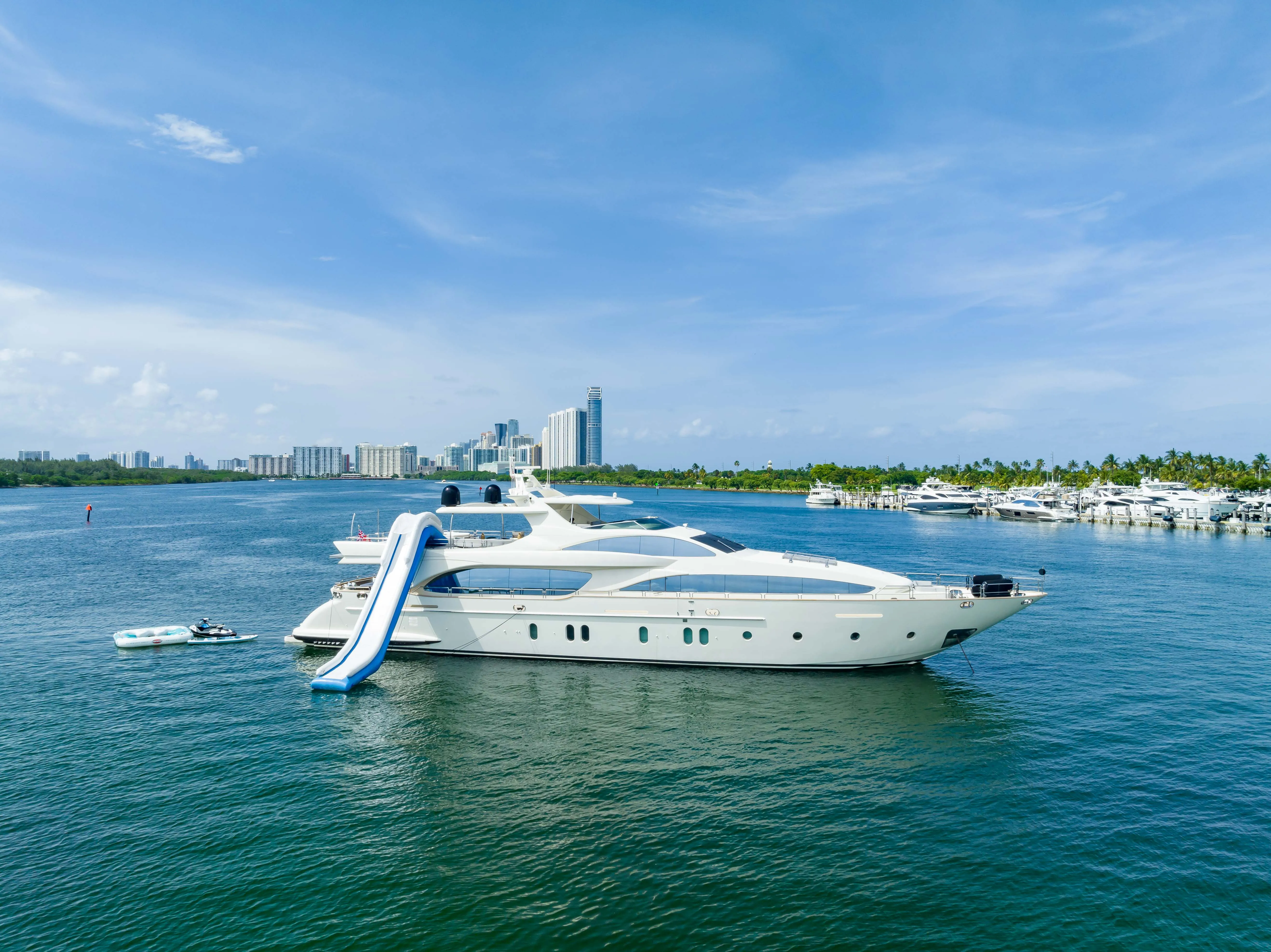 116' Azimut — image 35