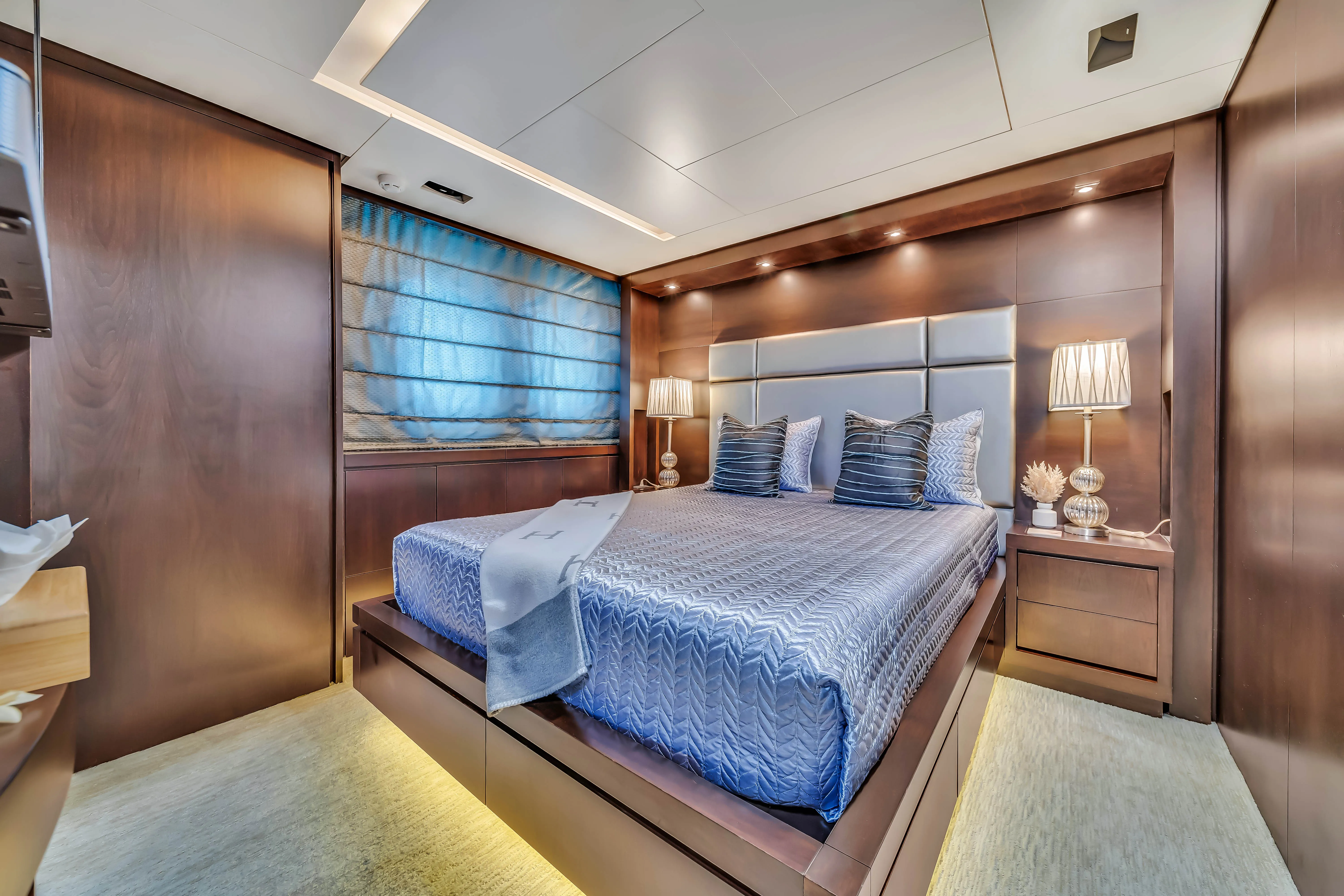 116' Azimut — image 59