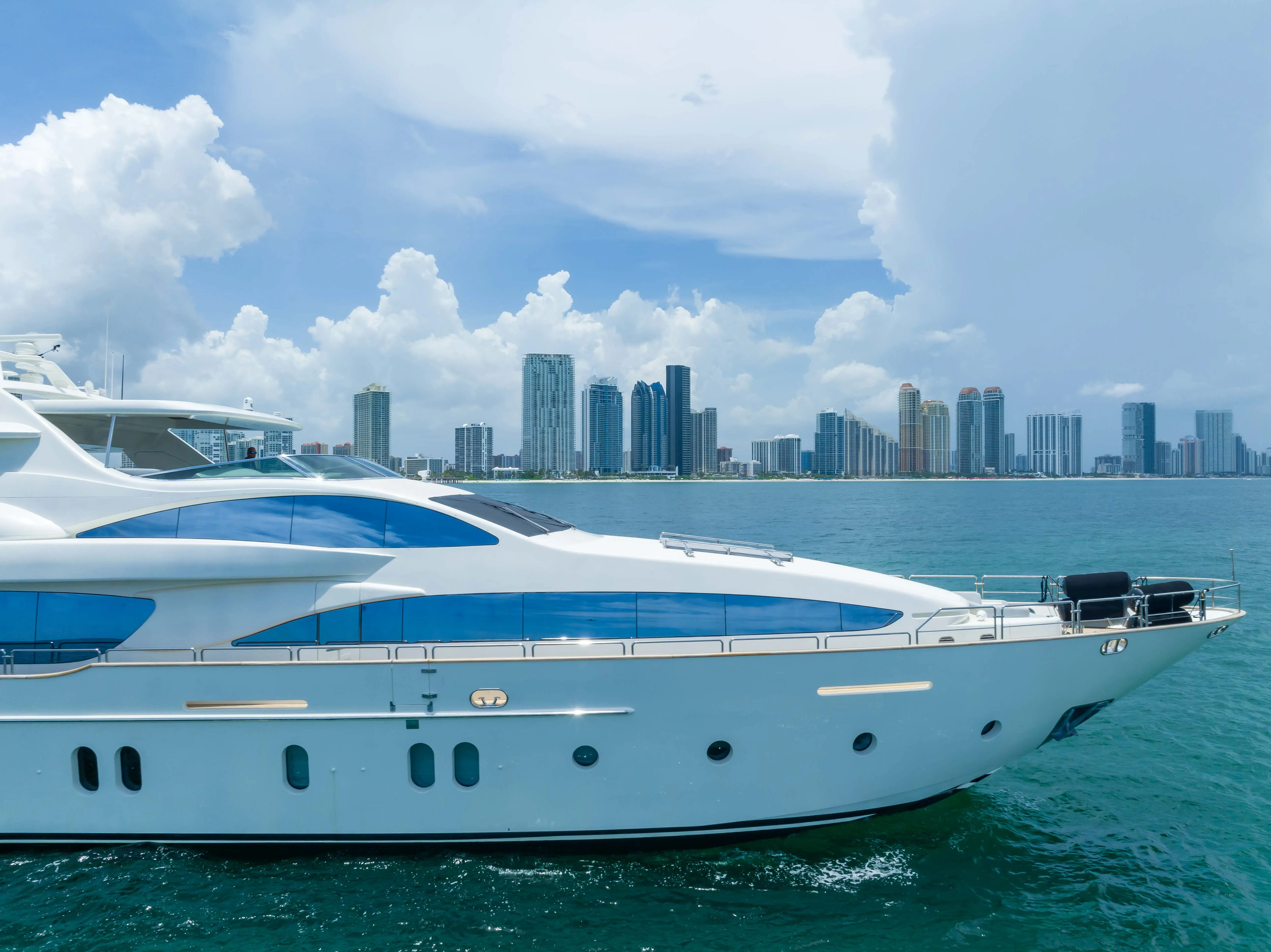 116' Azimut — image 7