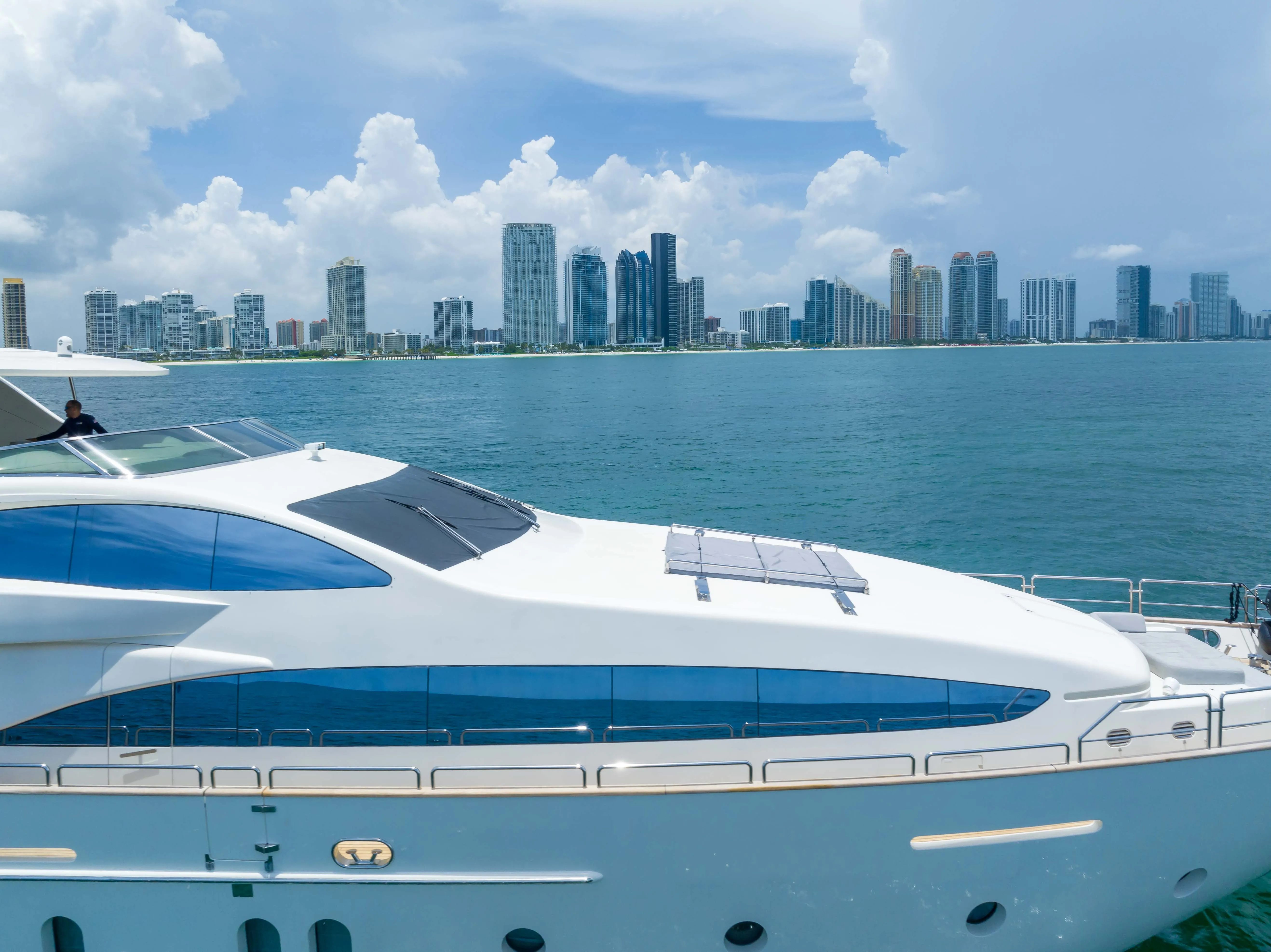 116' Azimut — image 8