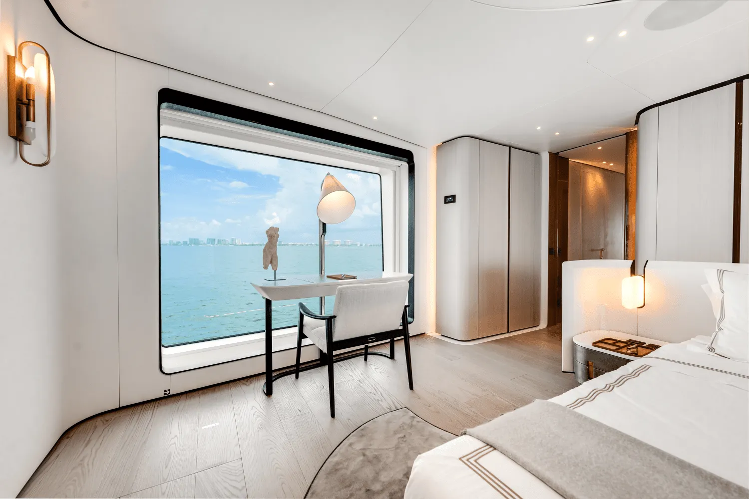 118' Azimut 2024 — image 19
