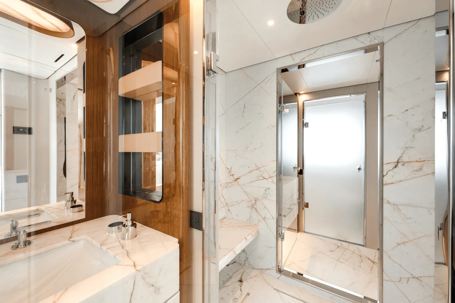 118' Azimut 2024 — image 25