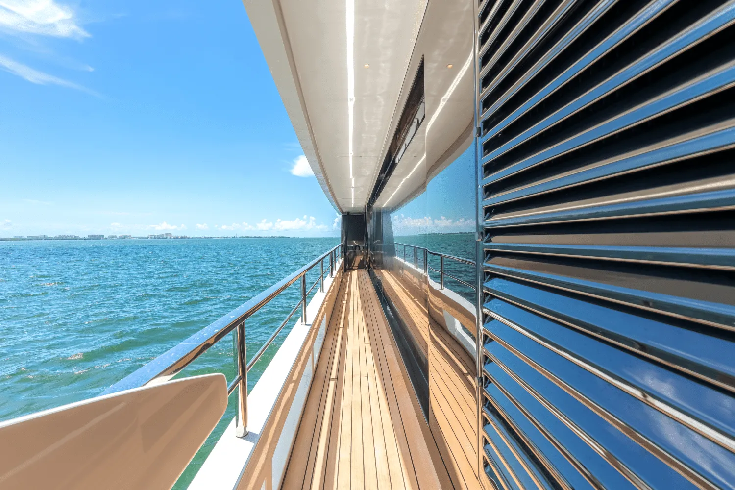 118' Azimut 2024 — image 38