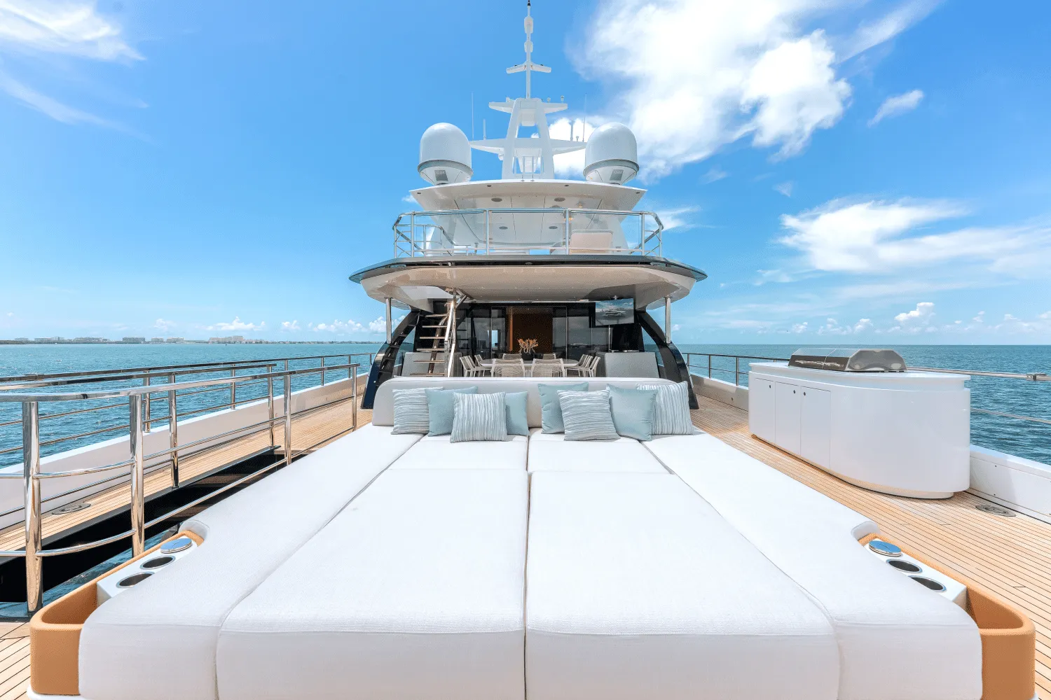 118' Azimut 2024 — image 8