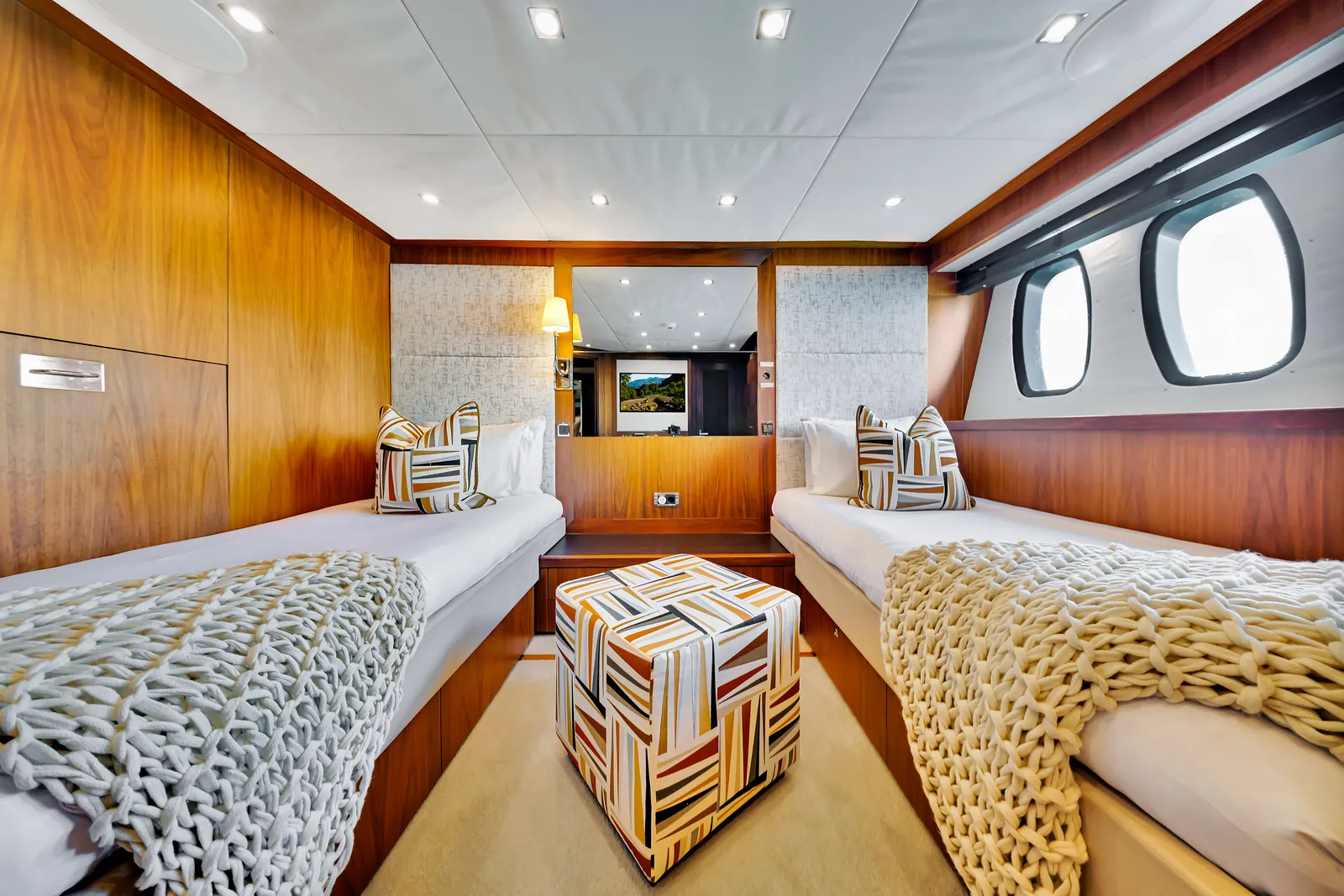121' Sunseeker — image 36
