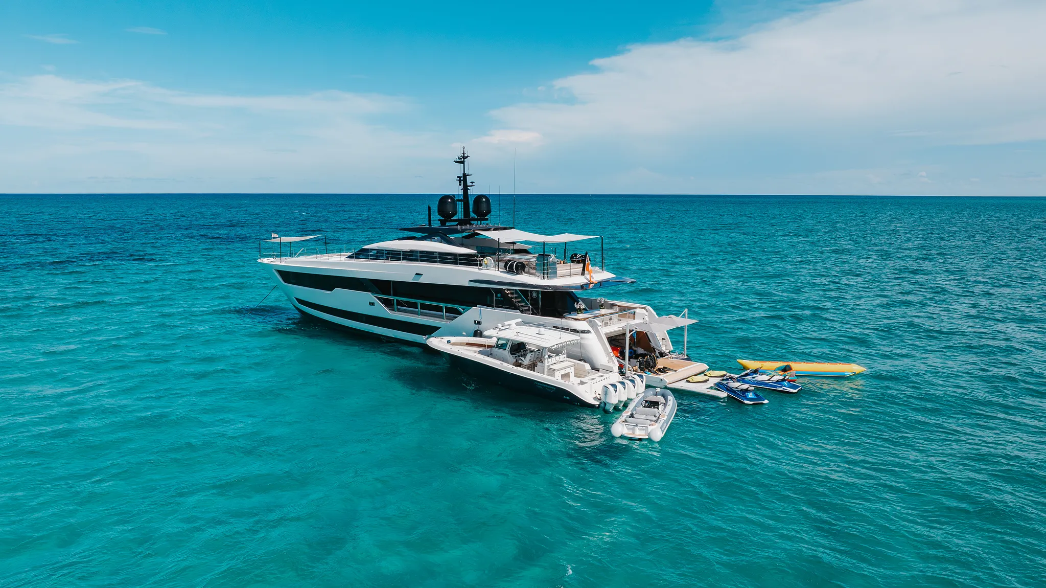 125' Custom Line — image 29