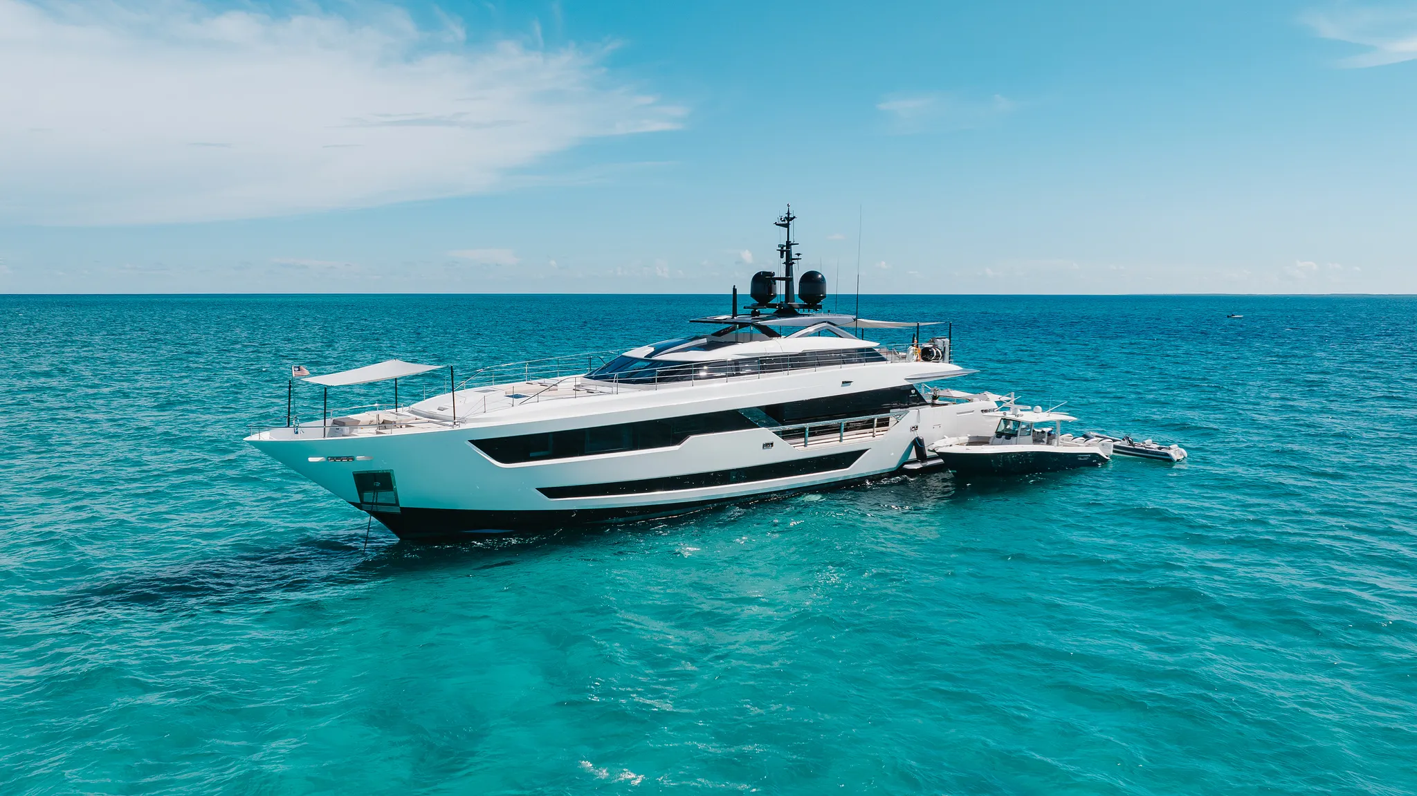 125' Custom Line — image 30