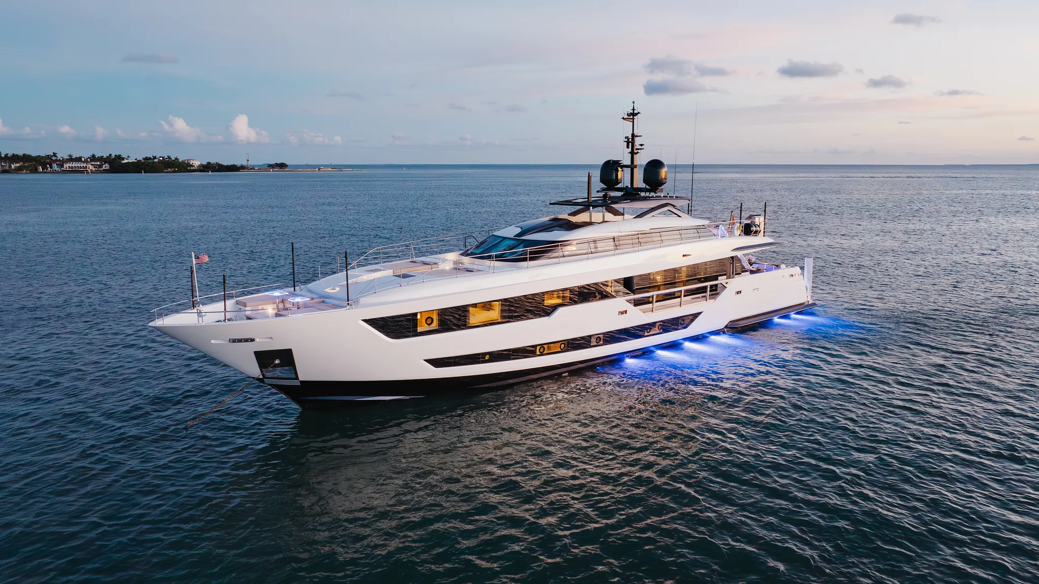 125' Custom Line — image 42