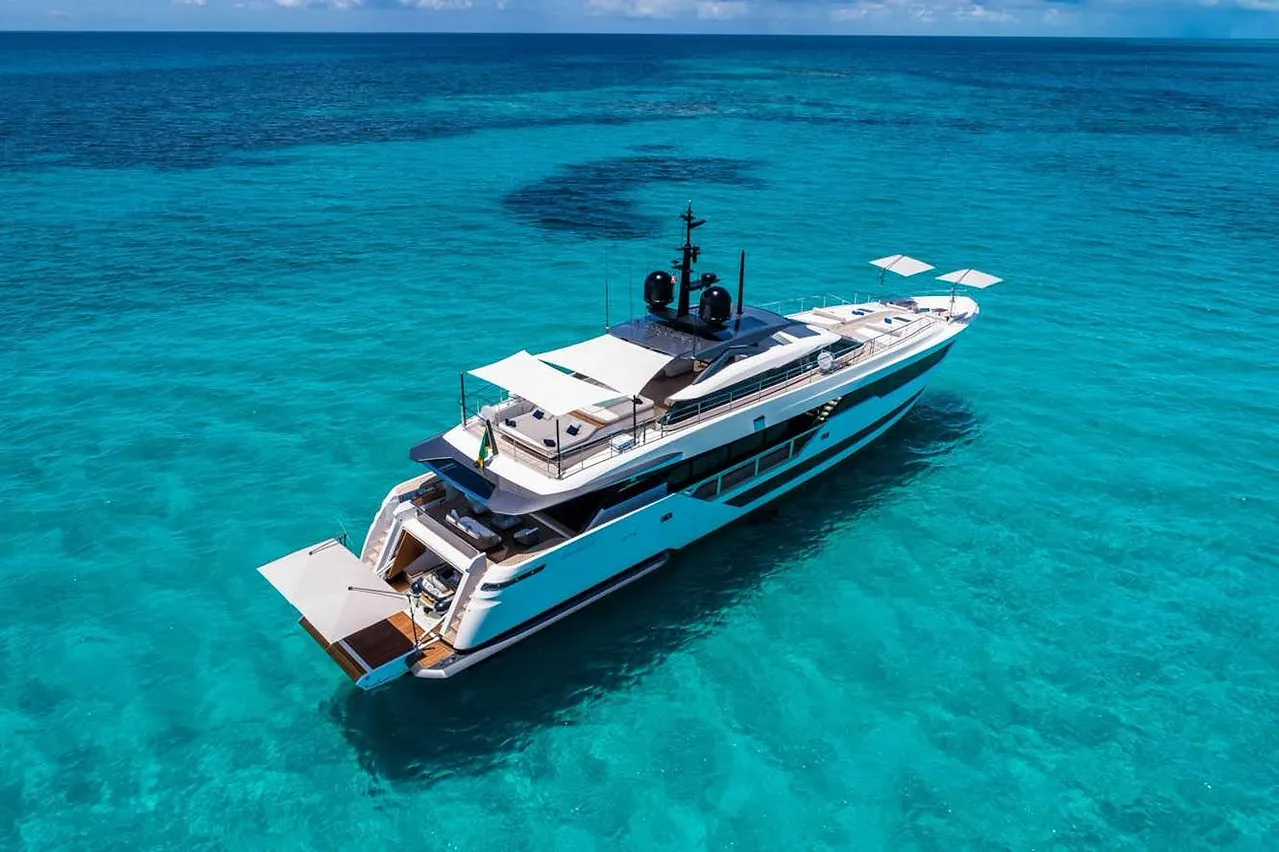 125' Custom Line — image 6