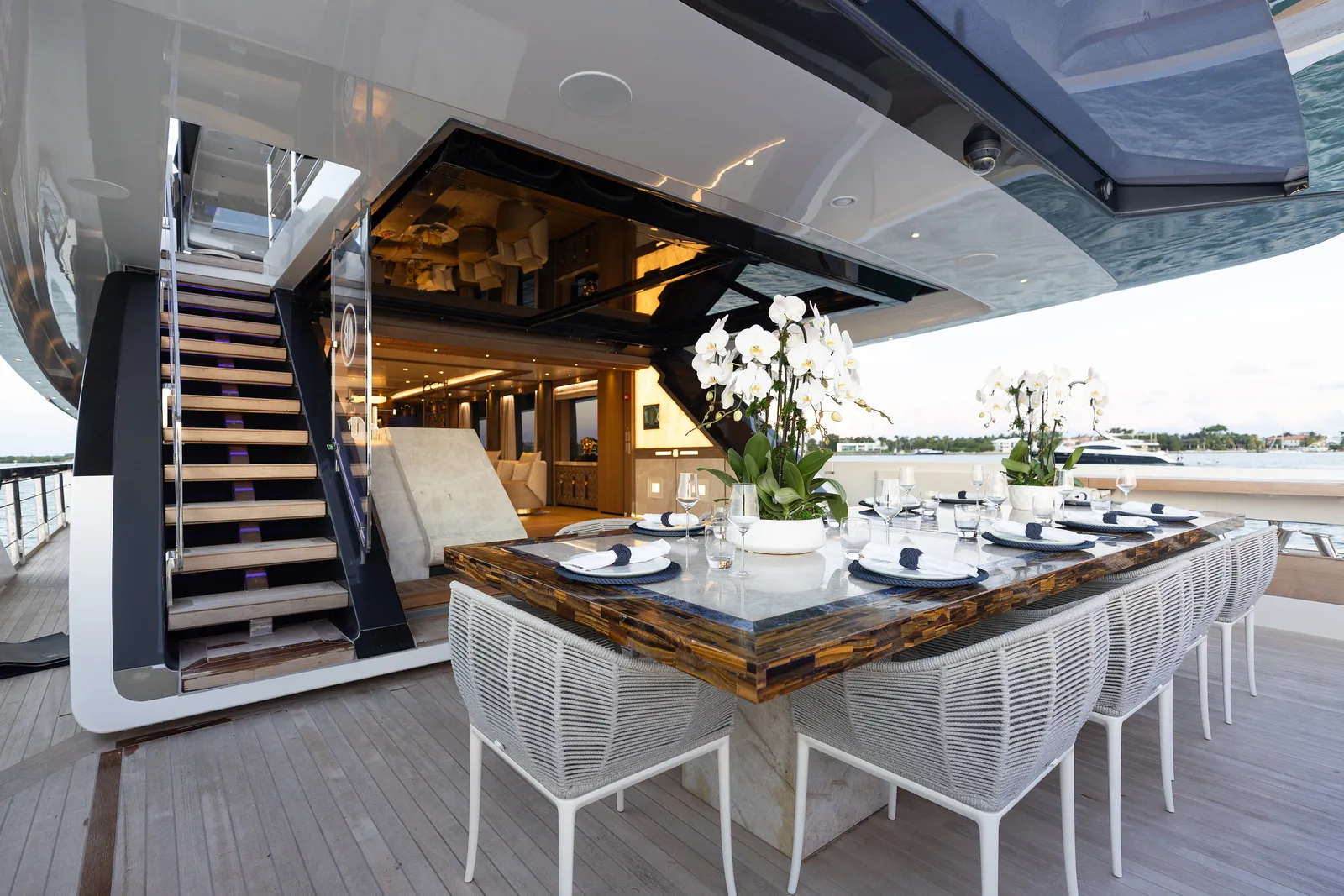 125' Custom Line — image 97