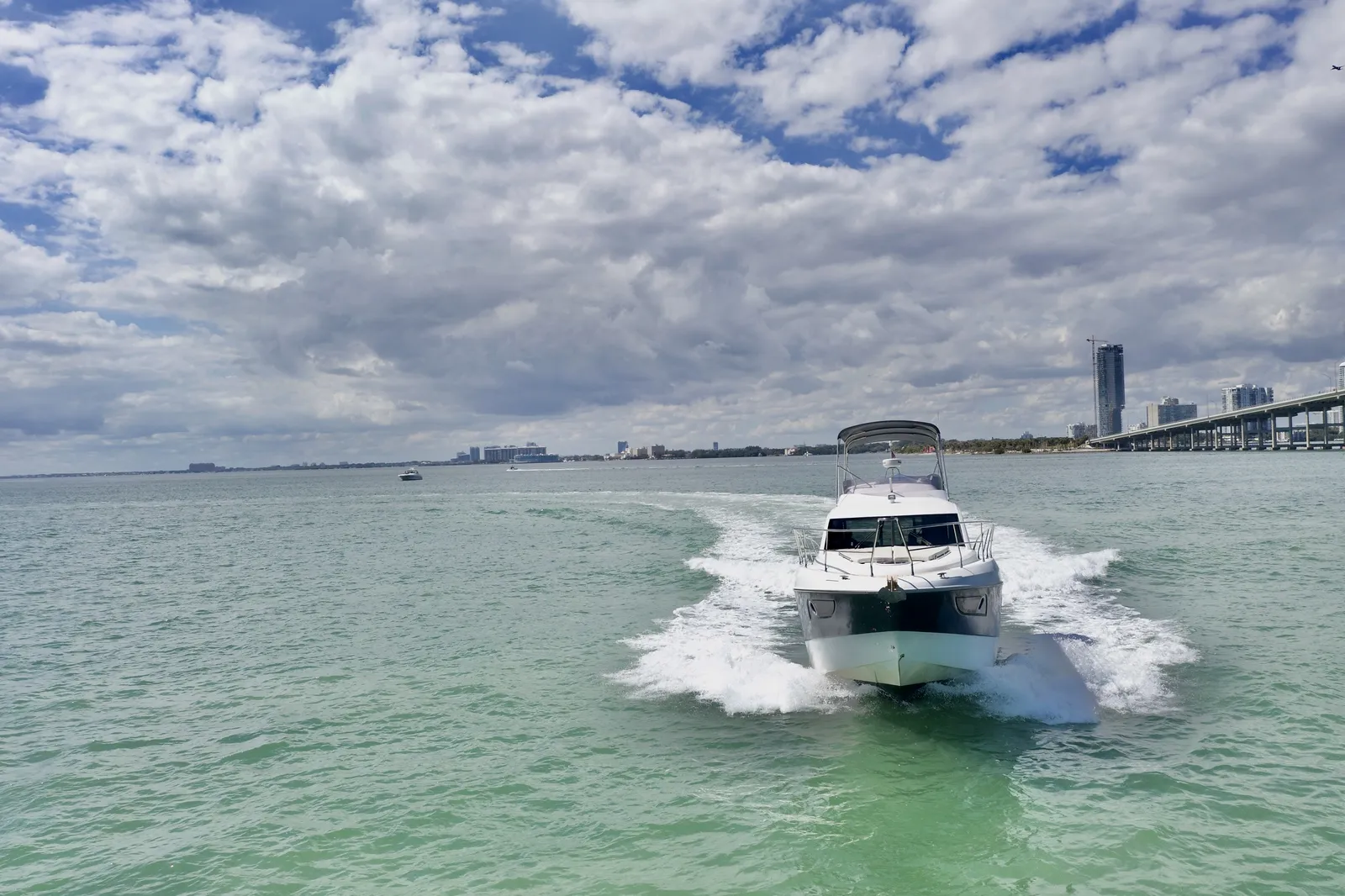 52' Beneteau image 3