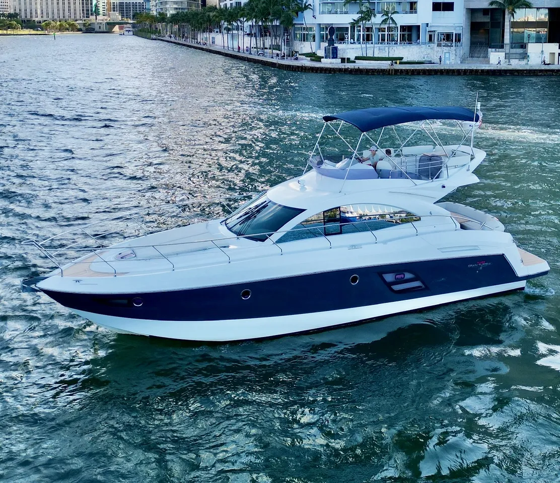 52' Beneteau image 4