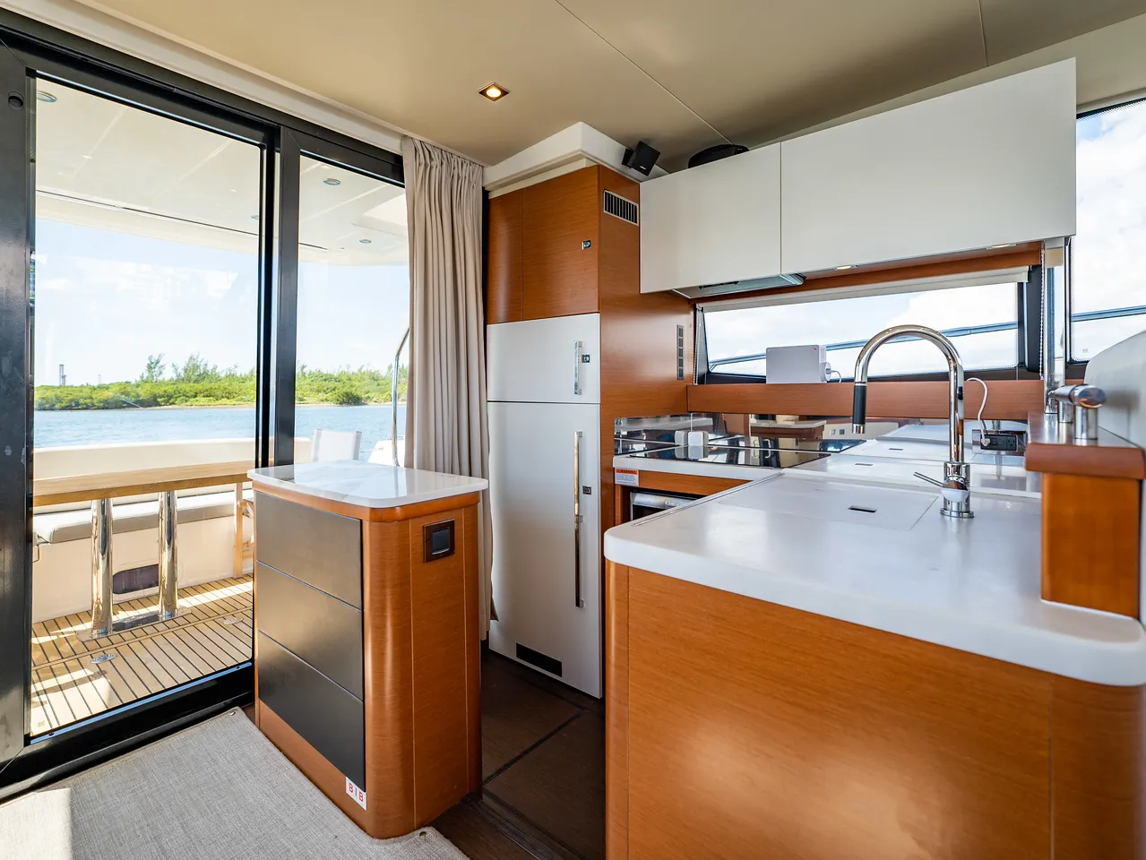 52' Prestige — image 42