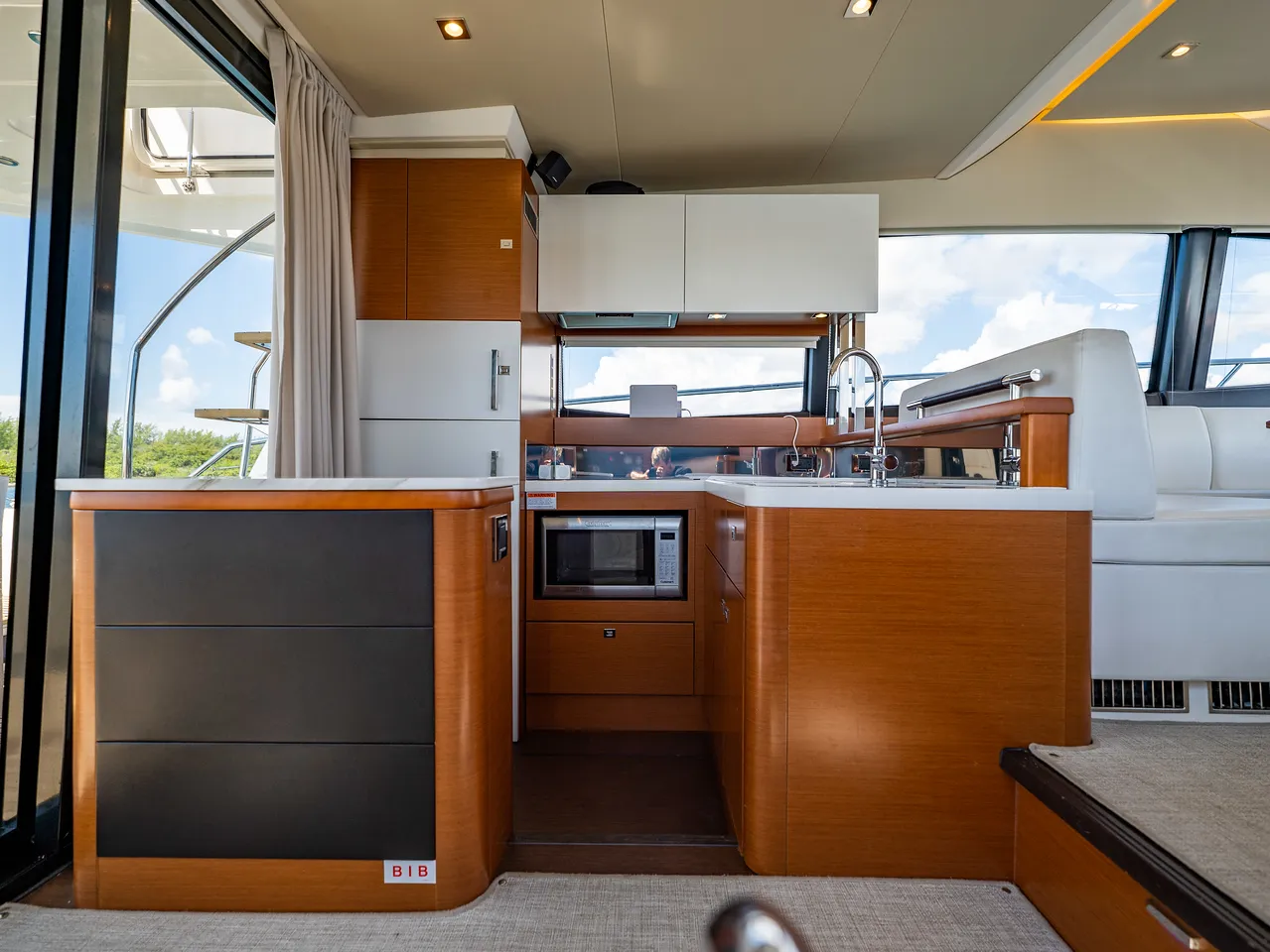 52' Prestige — image 43