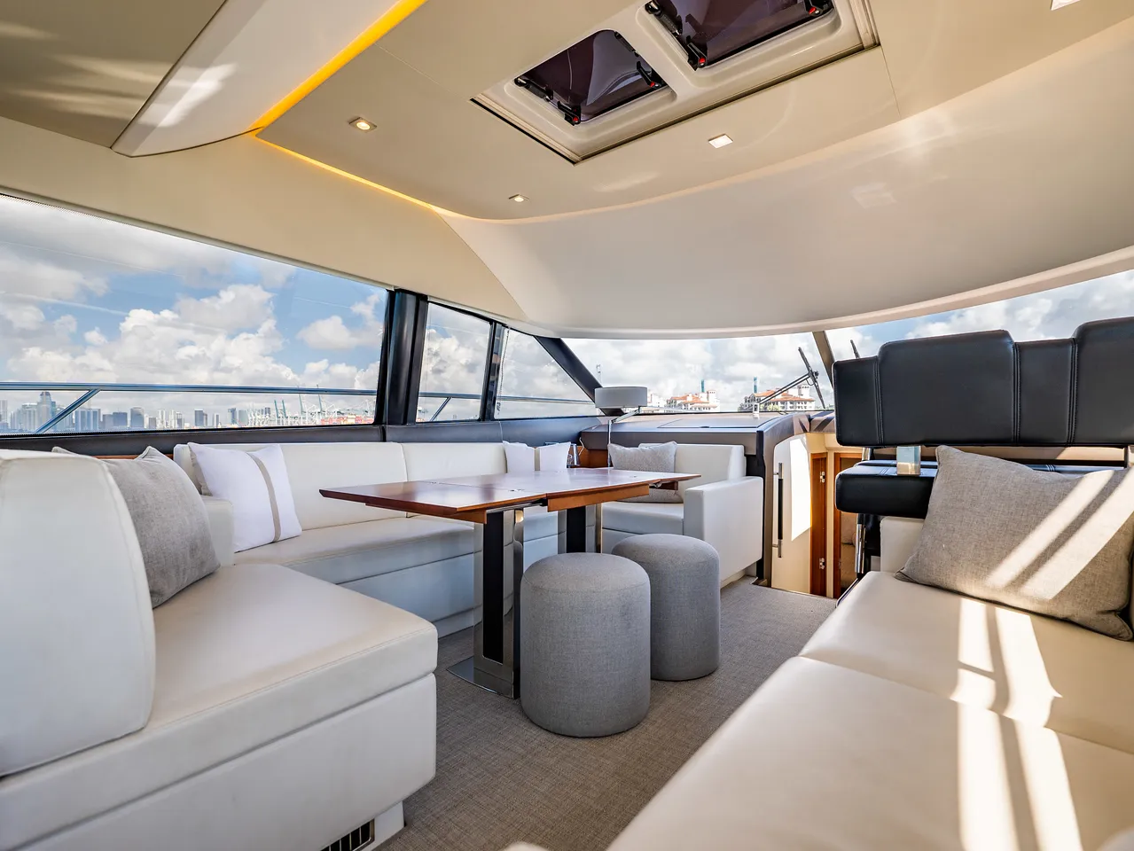 52' Prestige — image 44