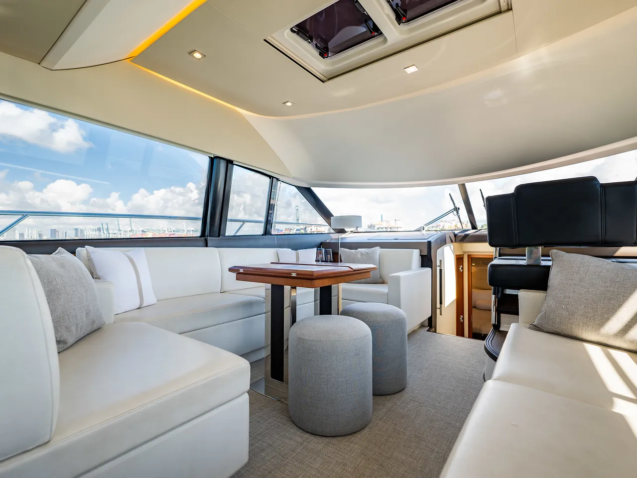 52' Prestige — image 58