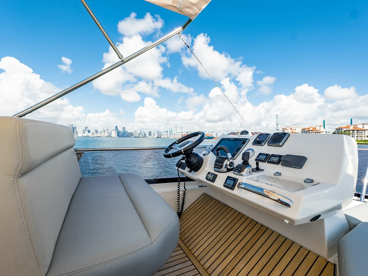 52' Prestige — image 76