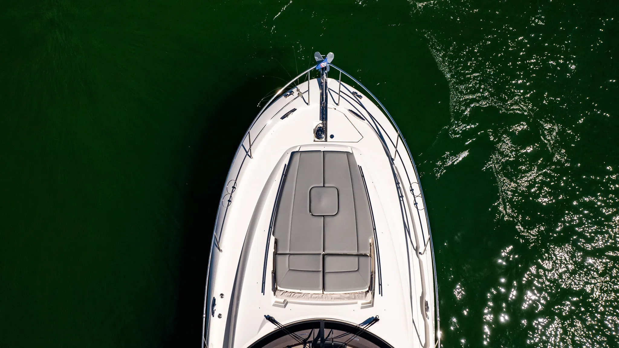 52' Prestige — image 9