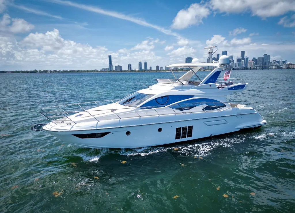 54' Azimut image 1