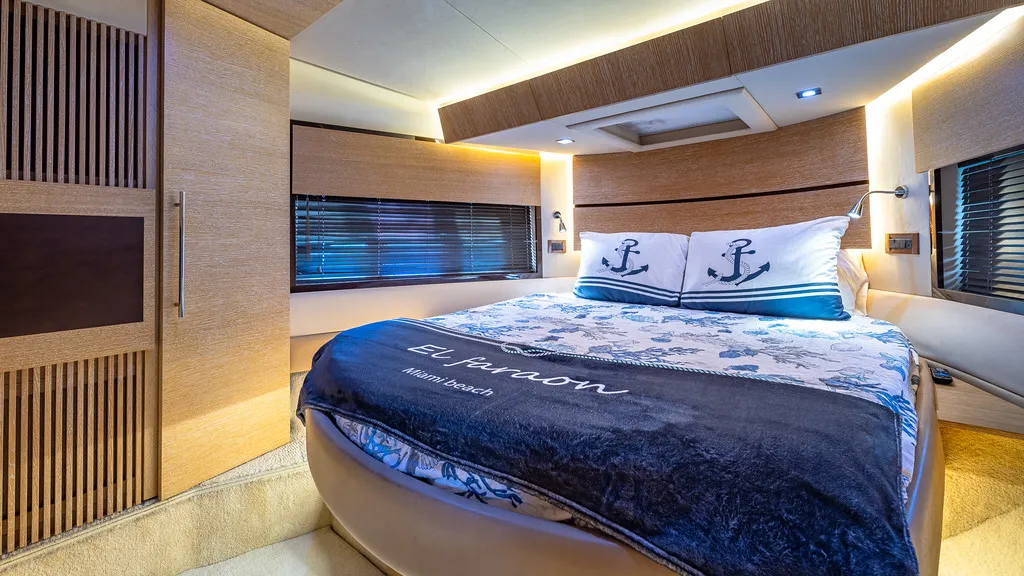 55' Azimut — image 15