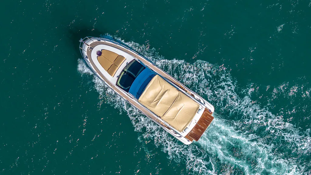 55' Azimut — image 19