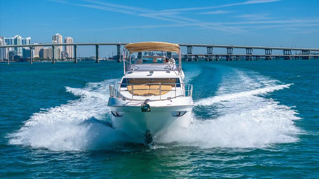 55' Azimut — image 20