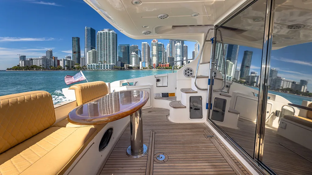 55' Azimut image 4