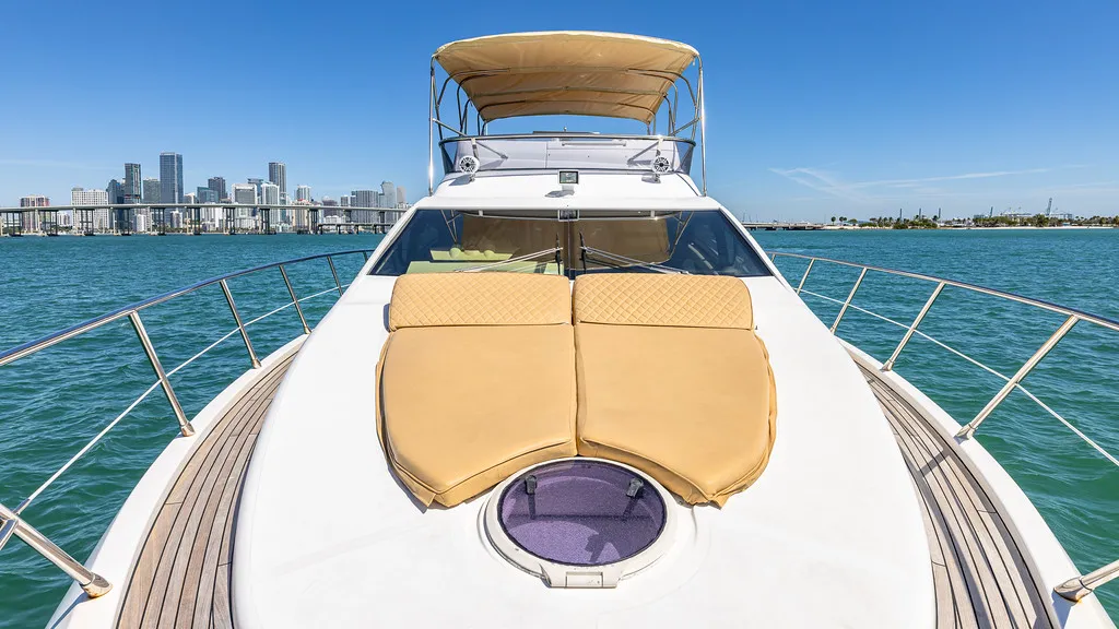 55' Azimut — image 6
