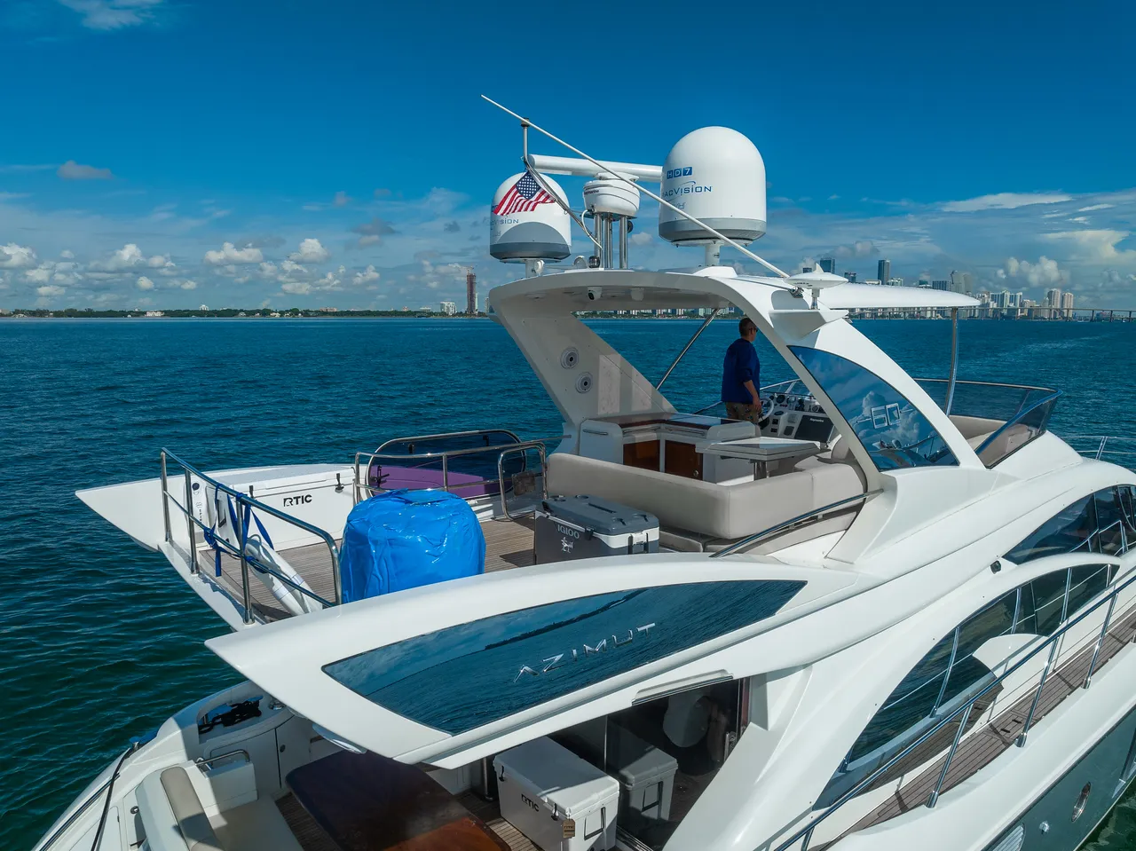 60' Azimut — image 12