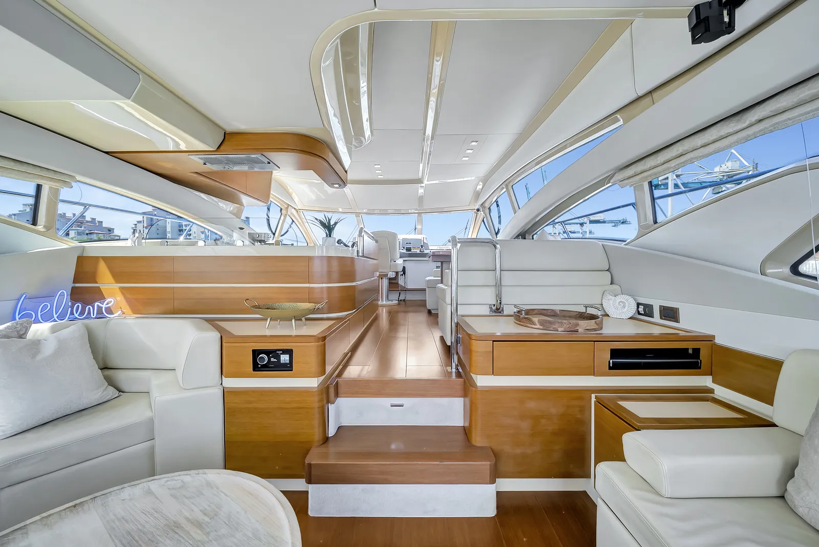 60' Azimut — image 18