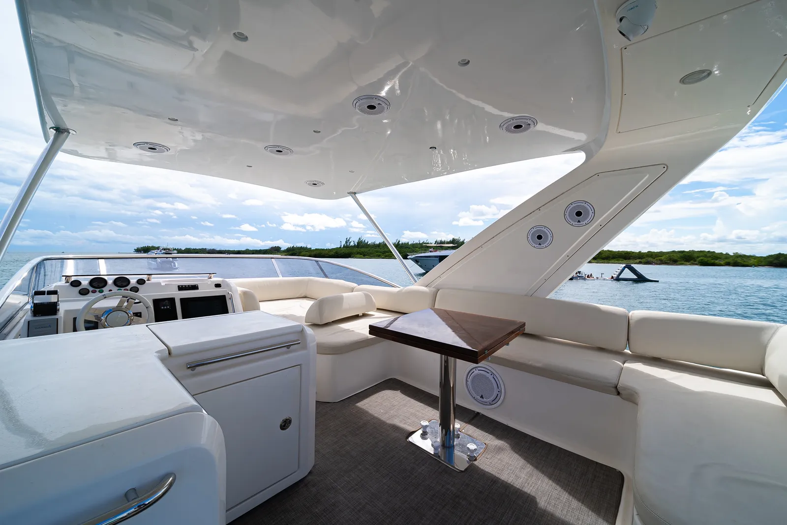 60' Azimut — image 22