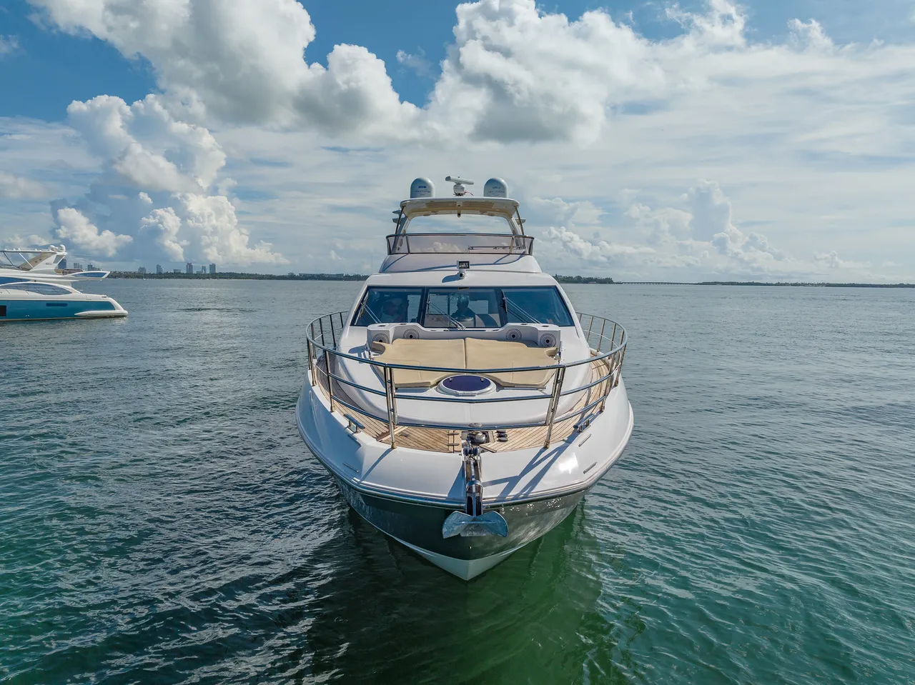 60' Azimut — image 6