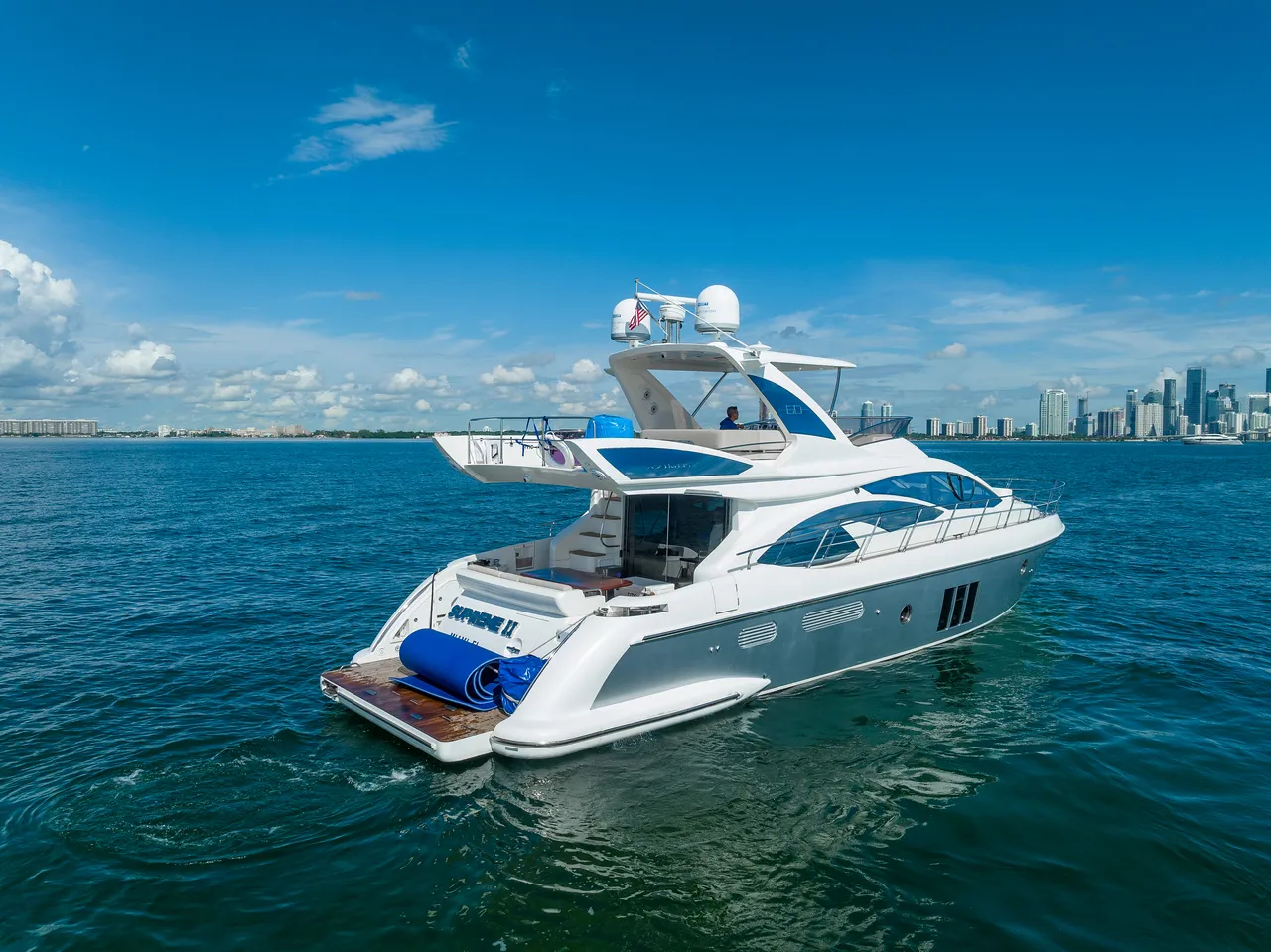 60' Azimut — image 8