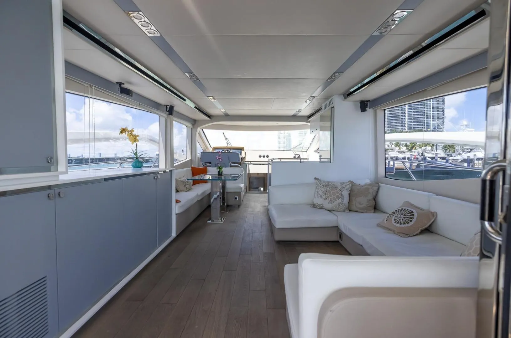 65' Numarine 2016 — image 11