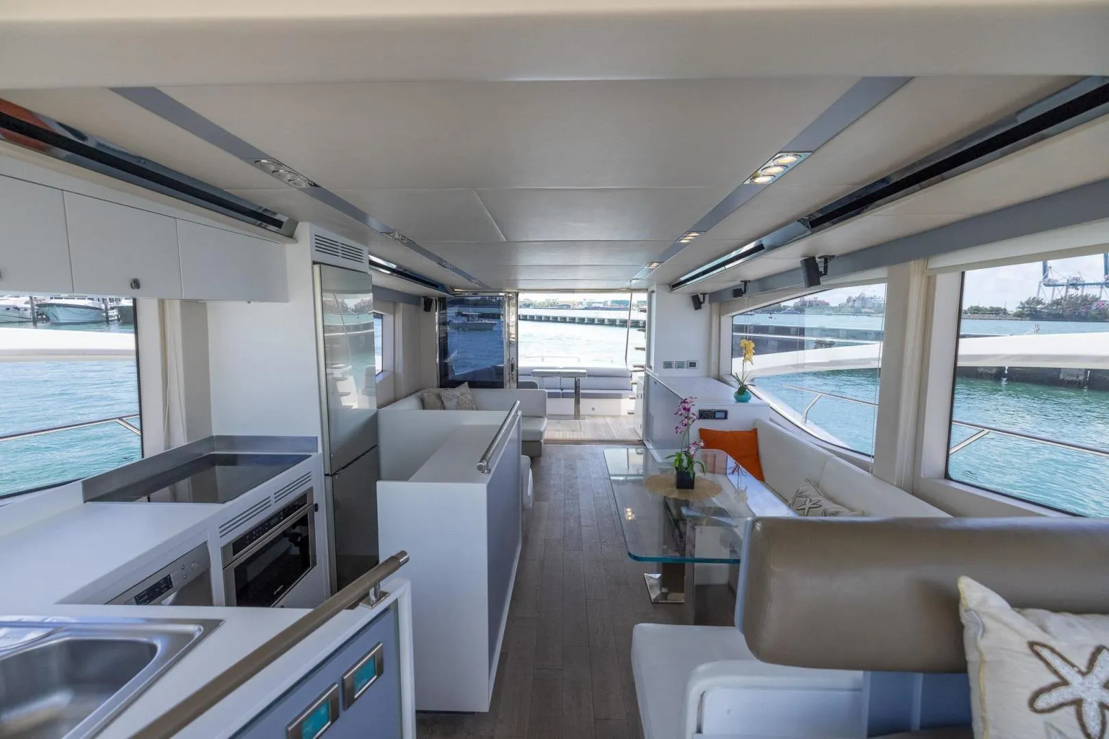 65' Numarine 2016 — image 13
