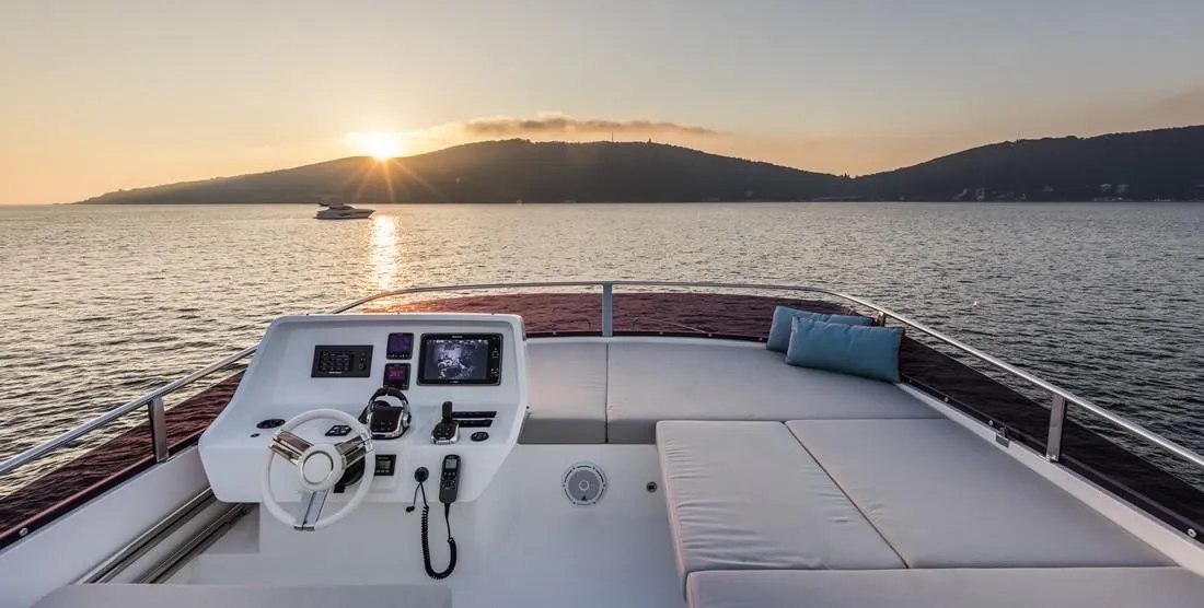 65' Numarine 2016 image 4