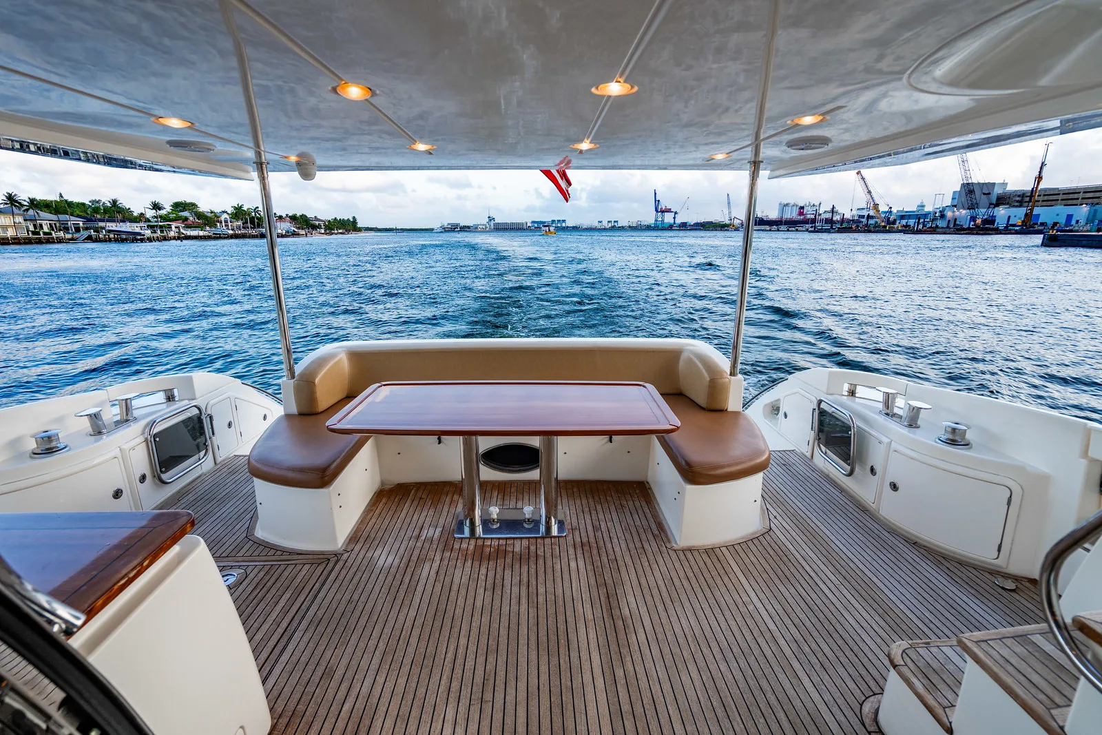 70' Azimut — image 11
