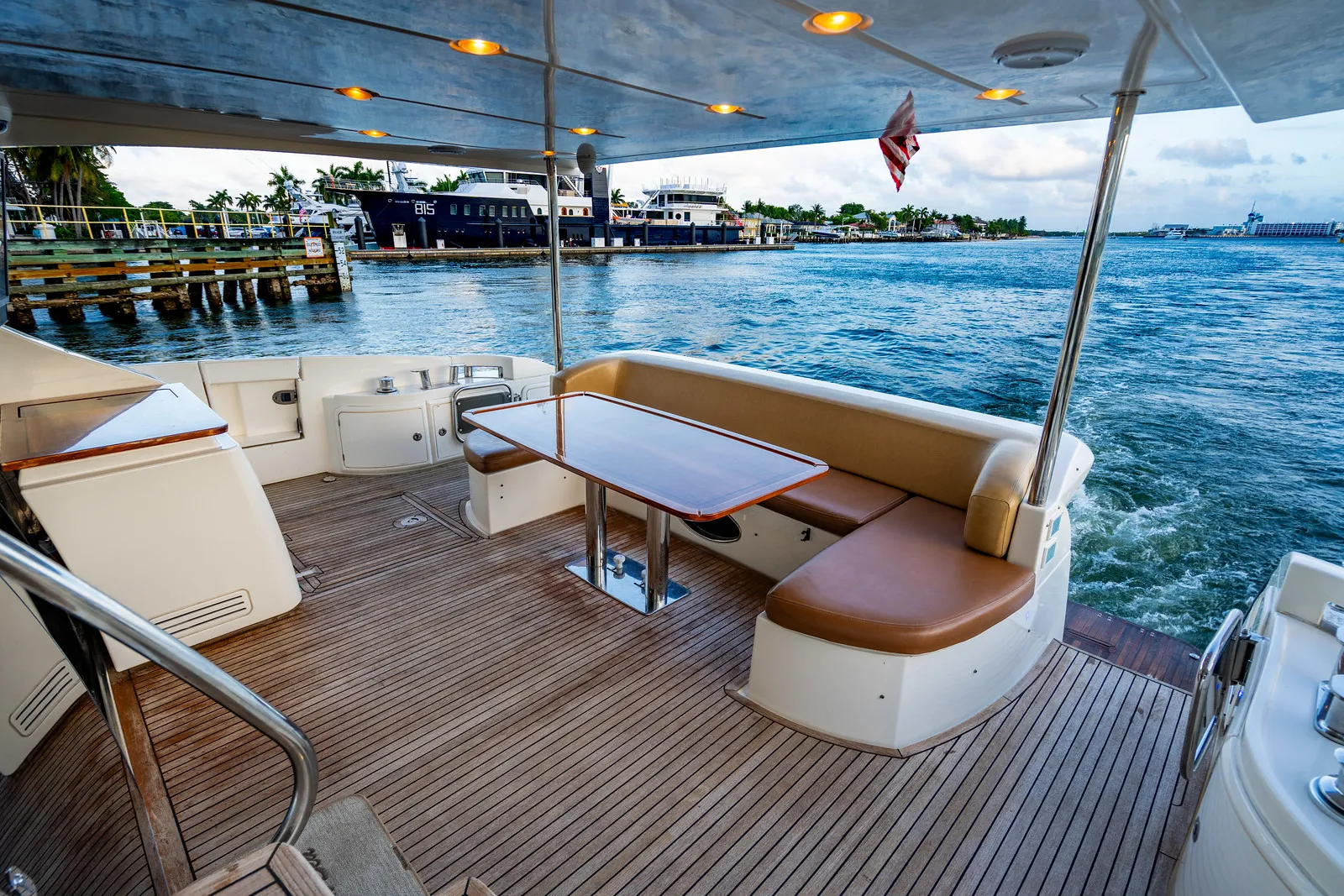 70' Azimut — image 13