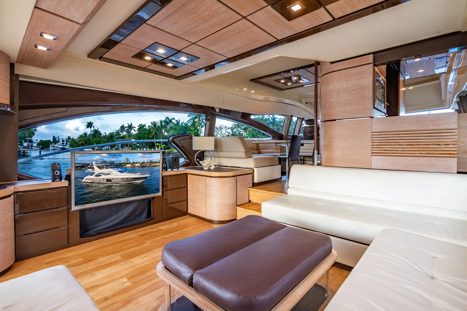 70' Azimut — image 41